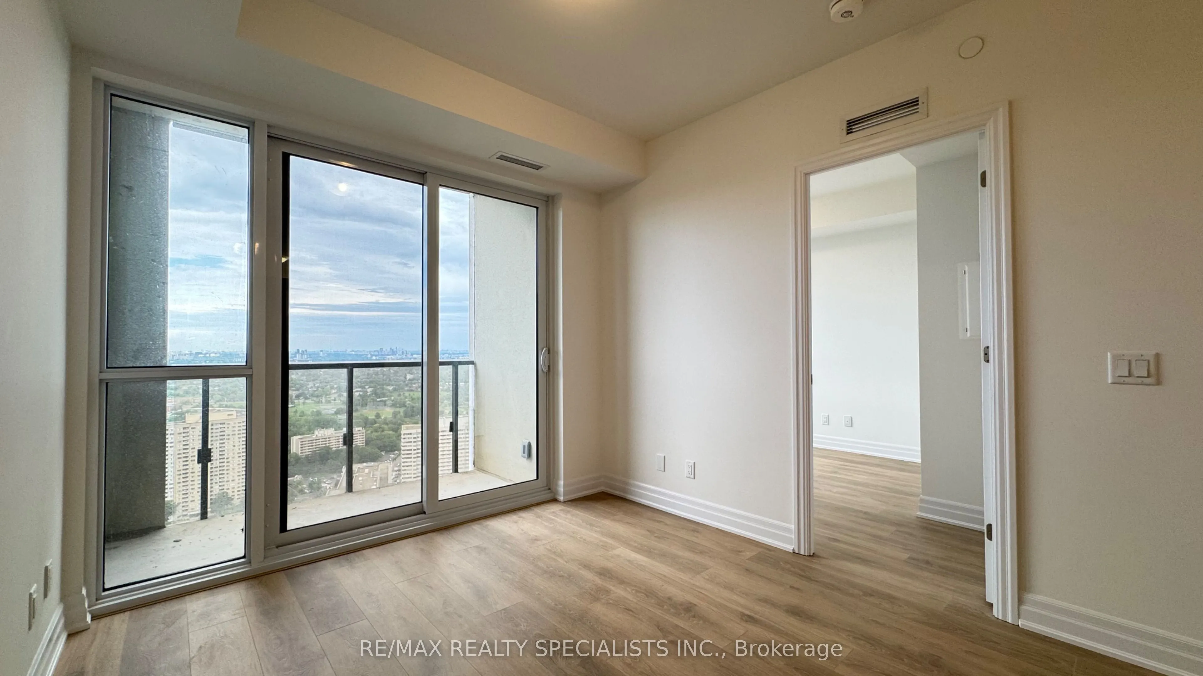 30 Elm Drive W, #3103