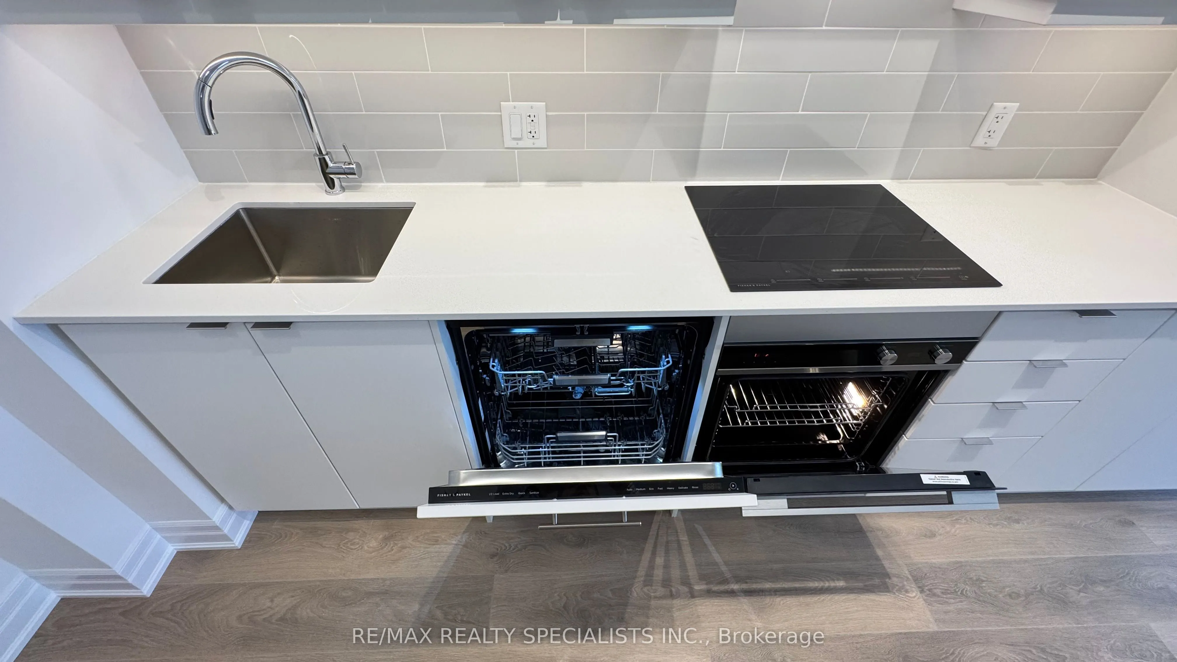 30 Elm Drive W, #3103