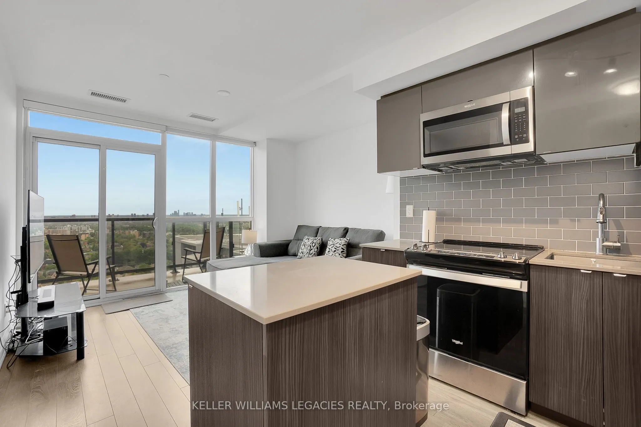 1461 Lawrence Avenue W, #2101