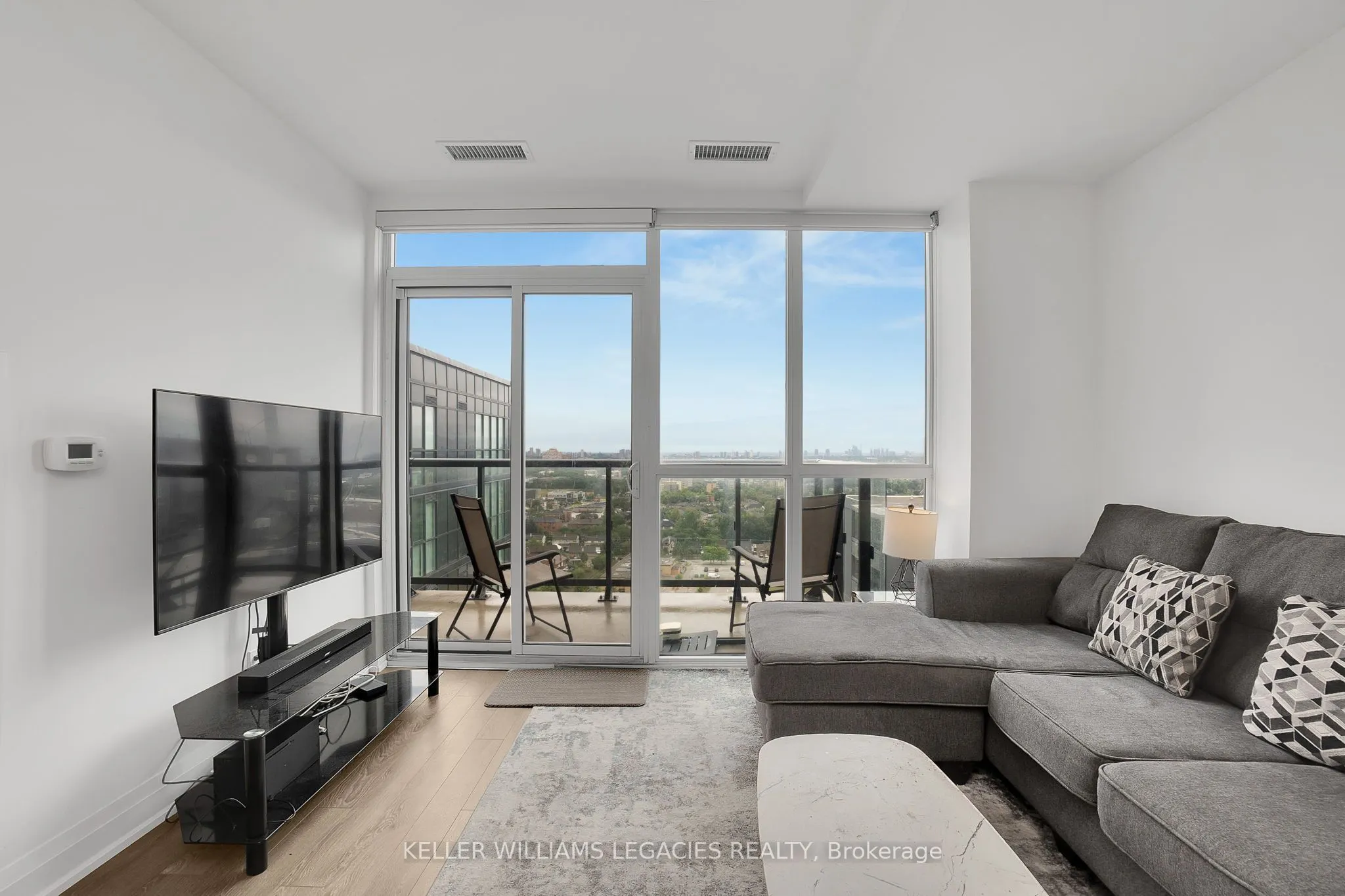 1461 Lawrence Avenue W, #2101