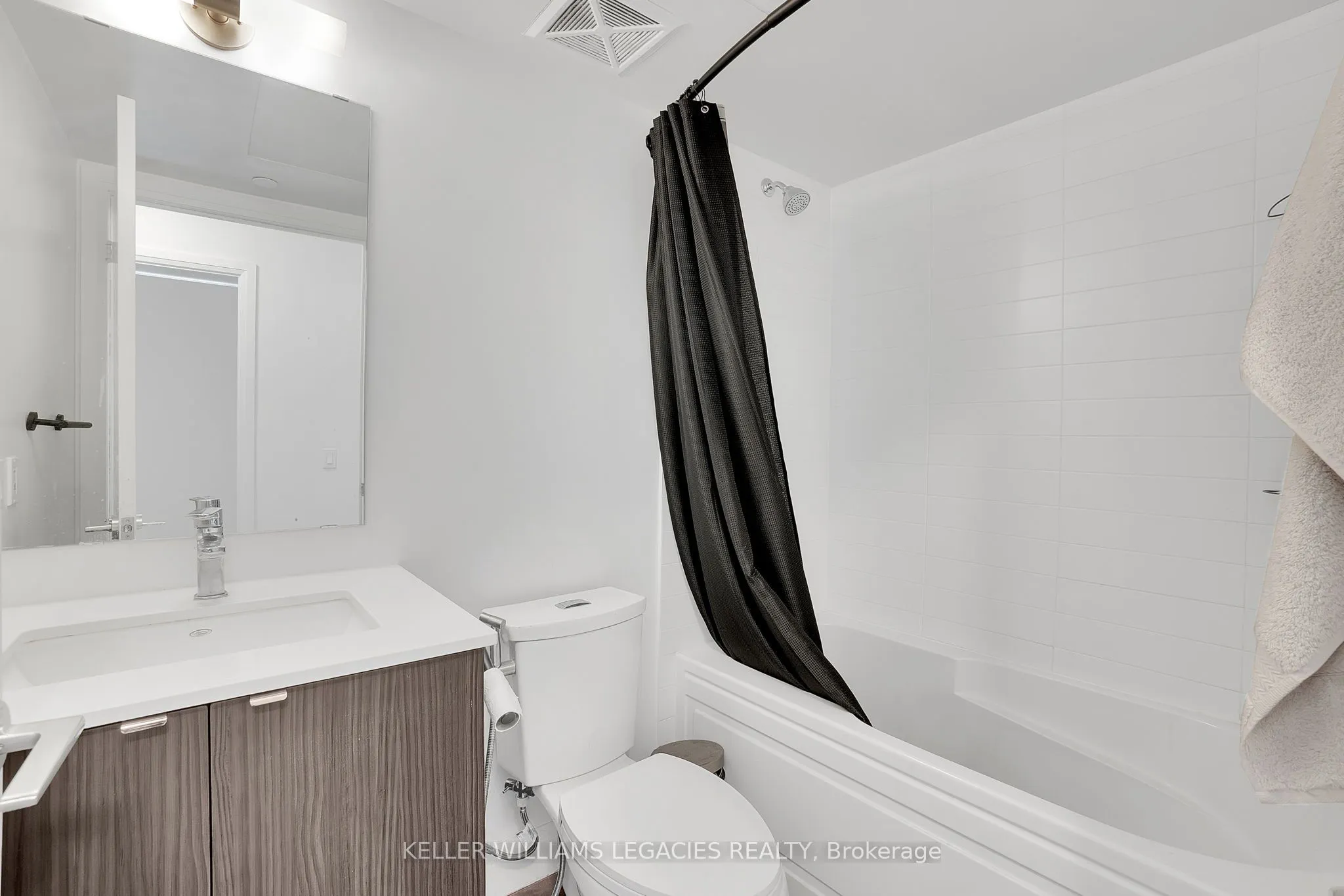 1461 Lawrence Avenue W, #2101