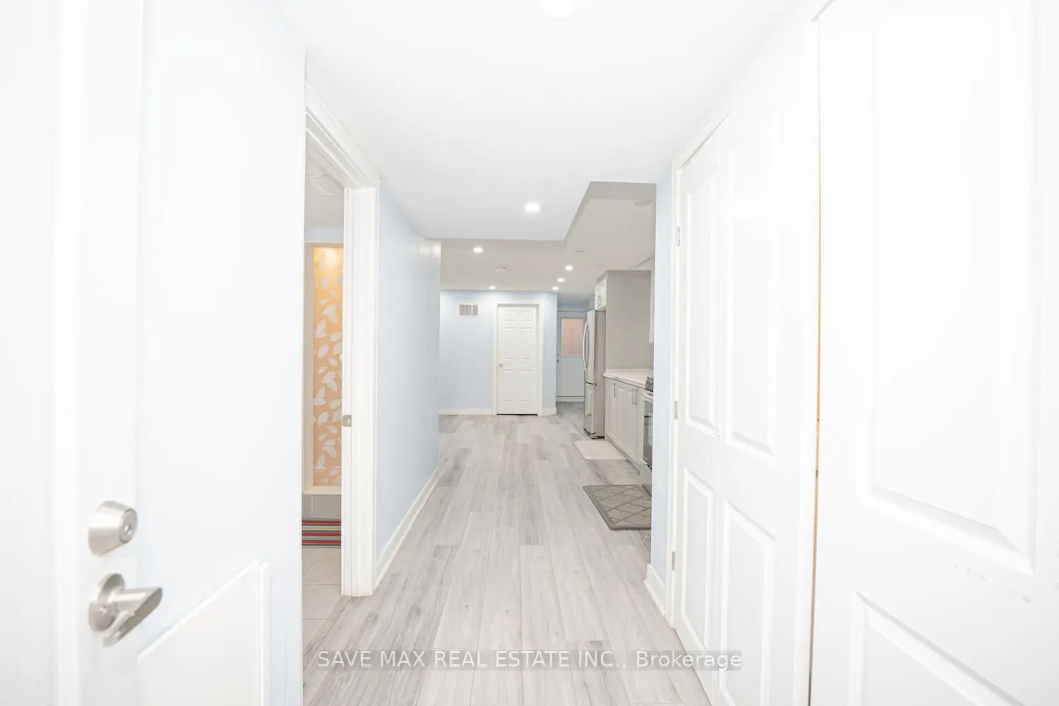 23 HENDRICKS Crescent