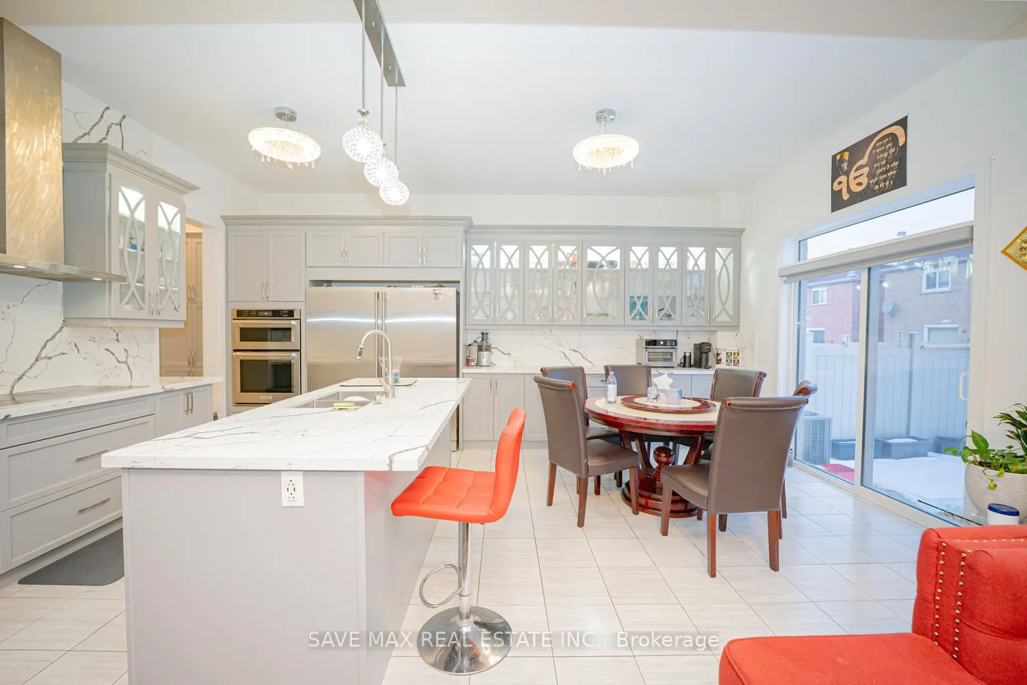 23 HENDRICKS Crescent