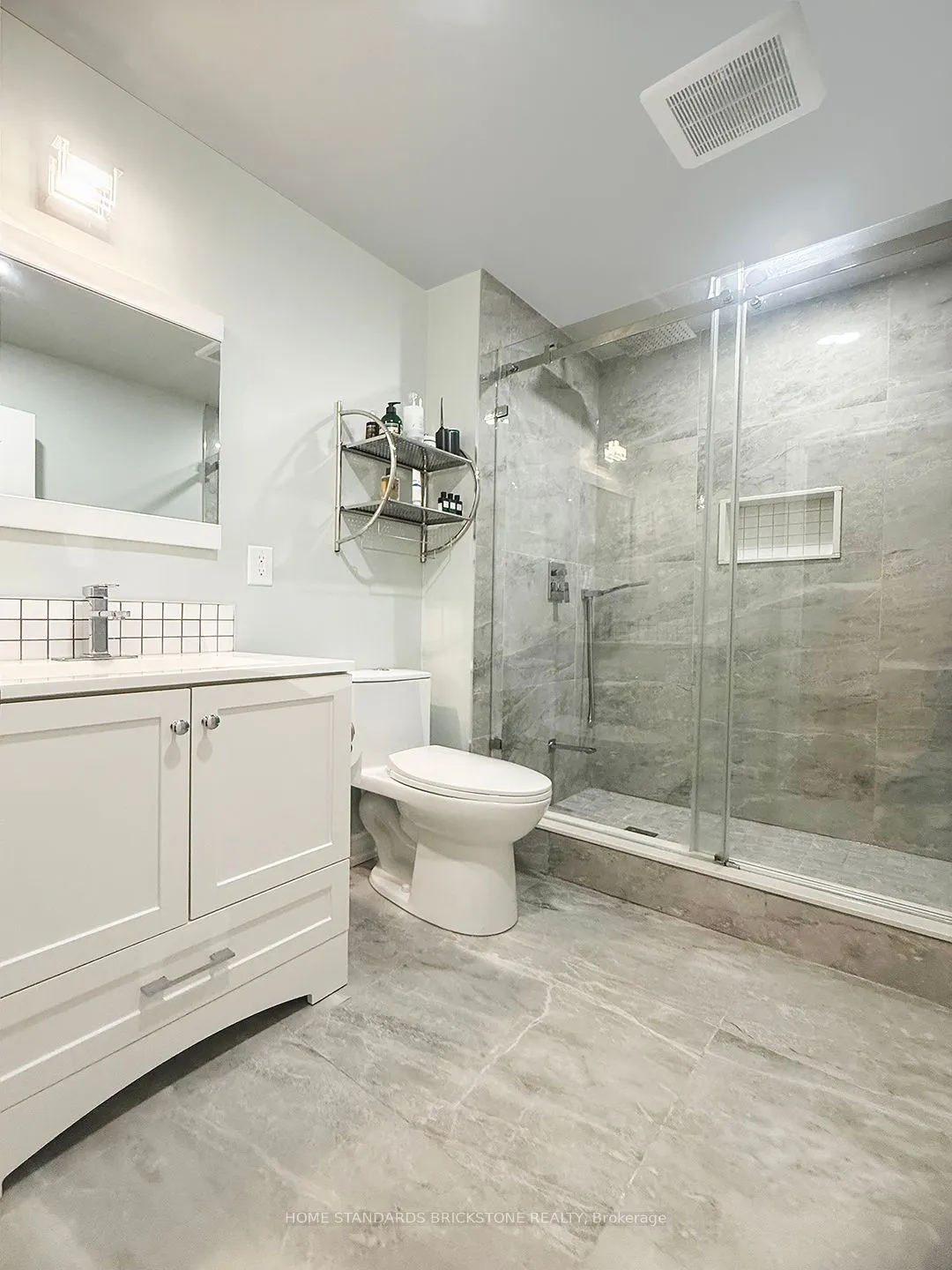 2465 Quetico Crescent