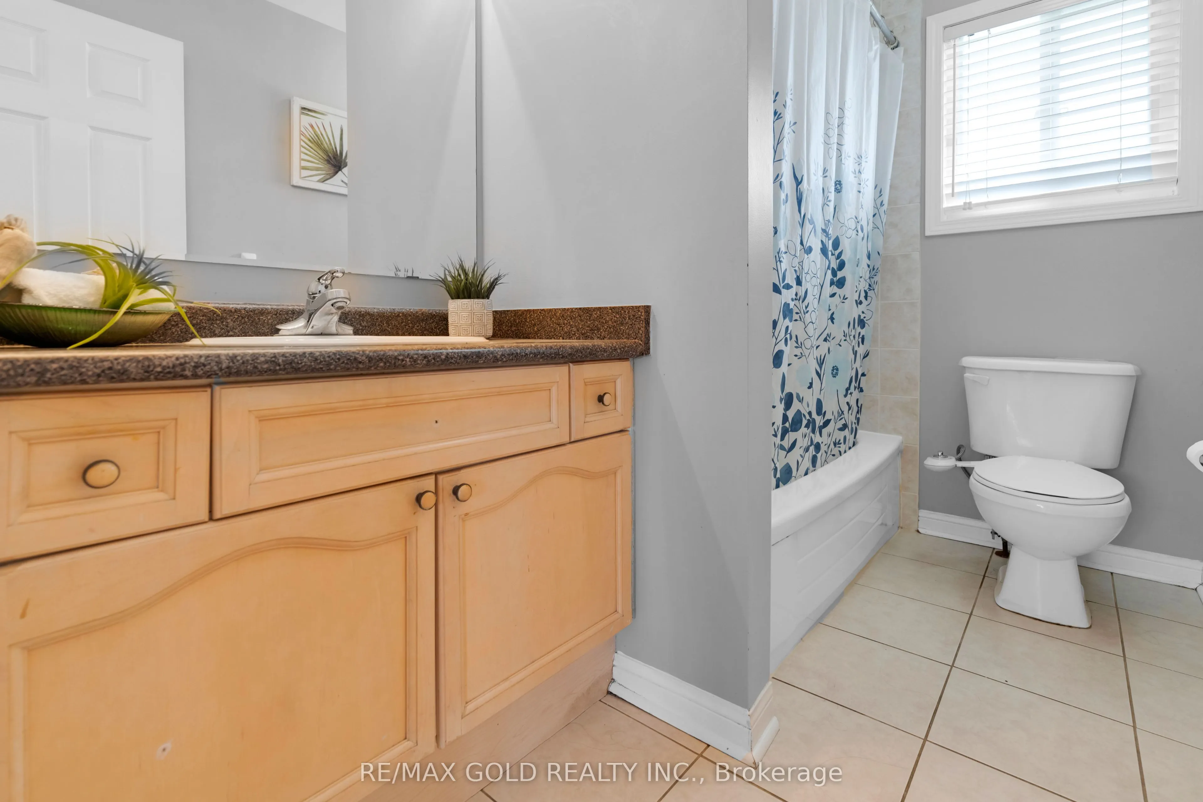 255 Brisdale Drive
