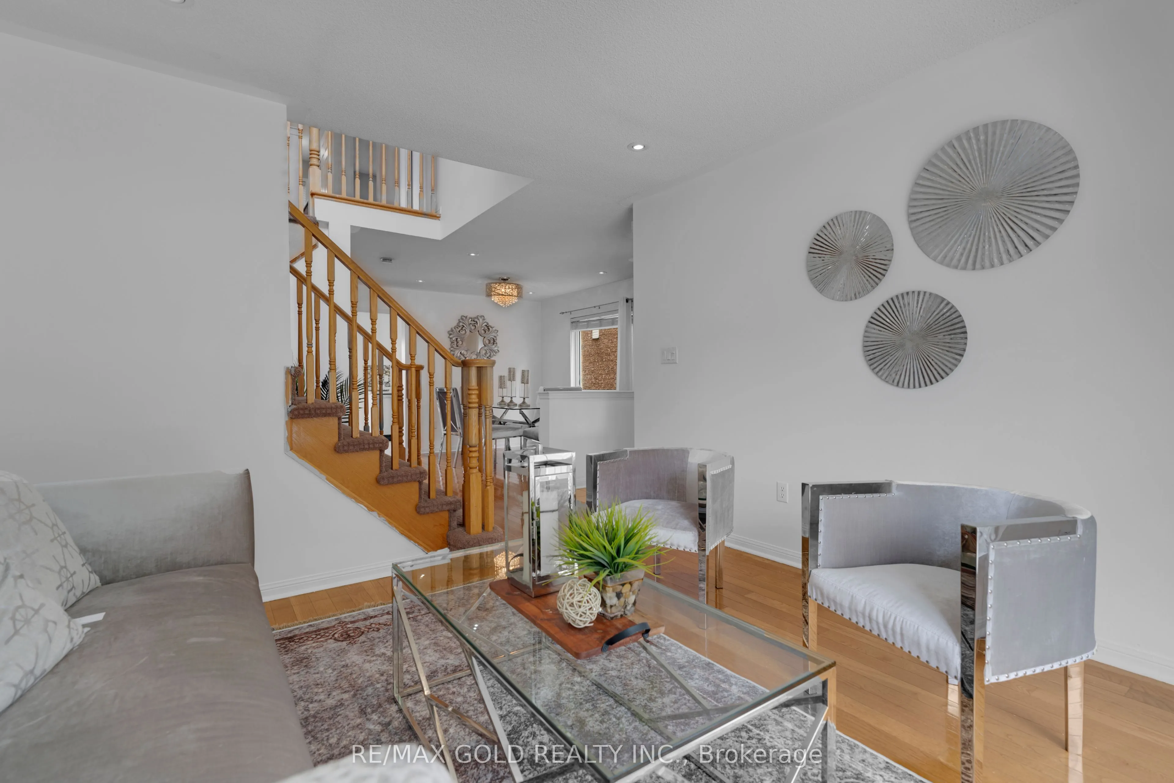 255 Brisdale Drive