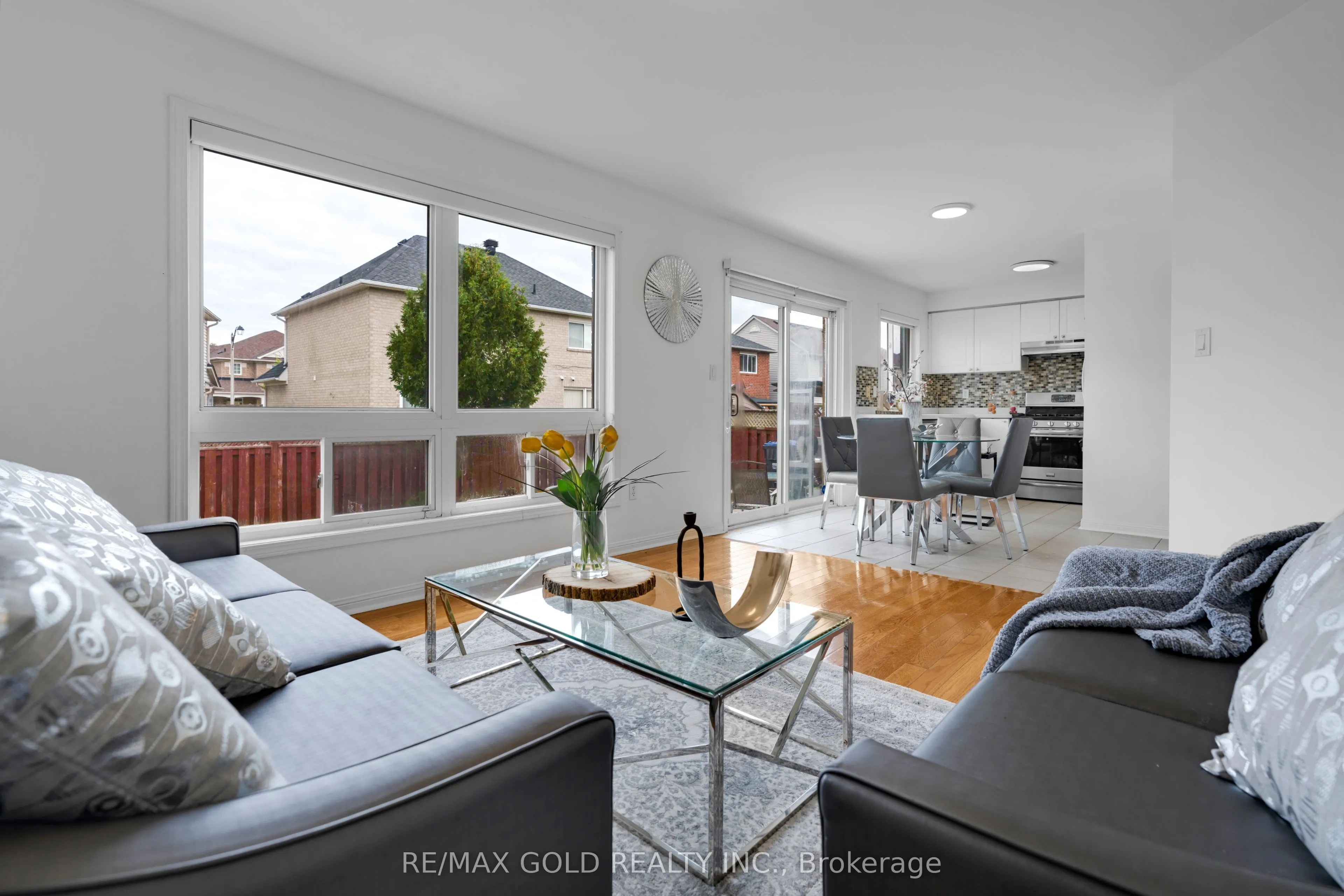 255 Brisdale Drive