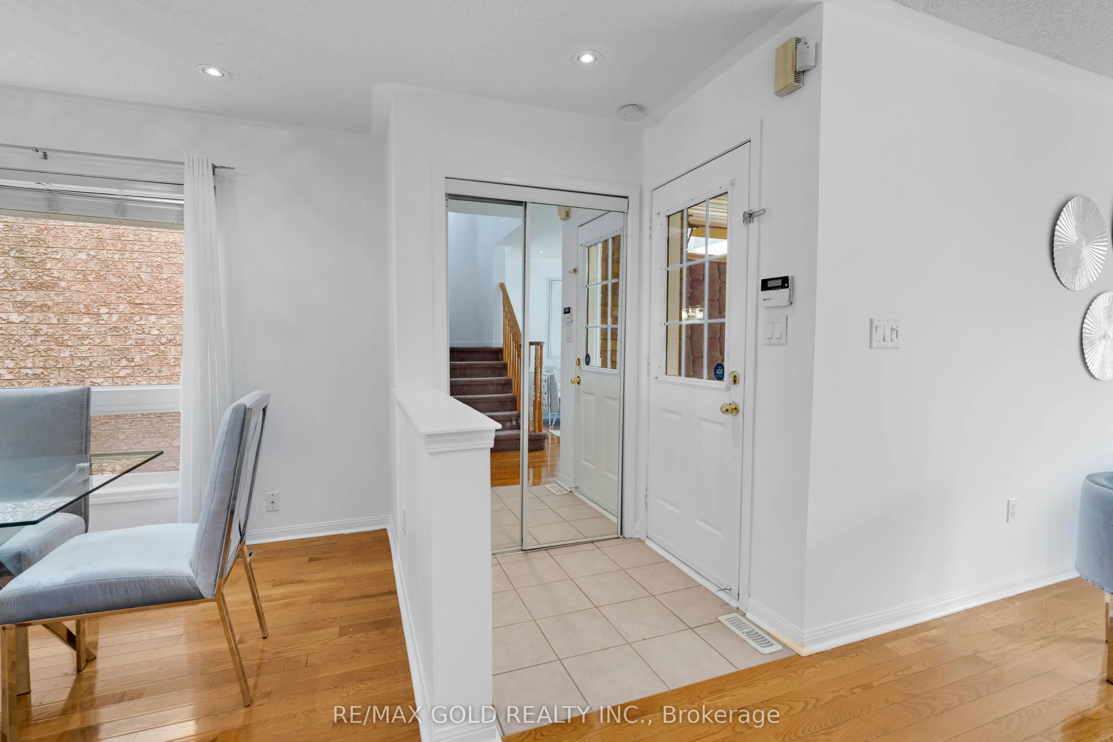 255 Brisdale Drive