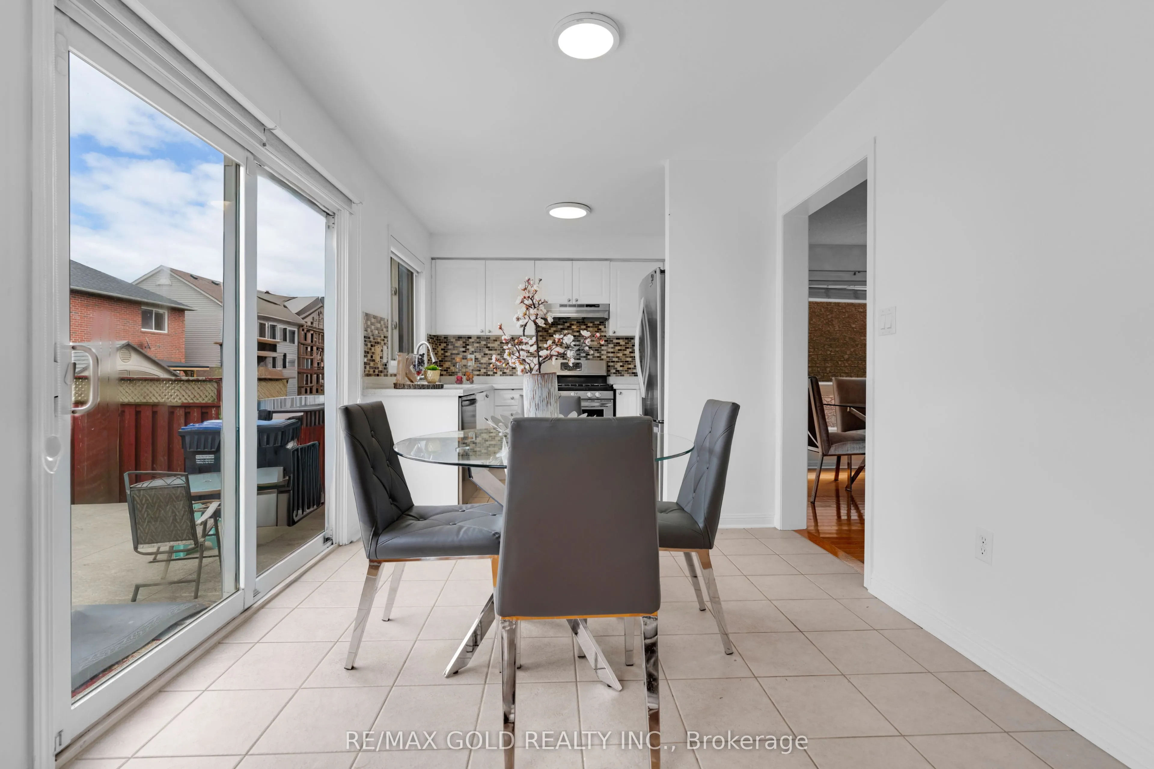 255 Brisdale Drive