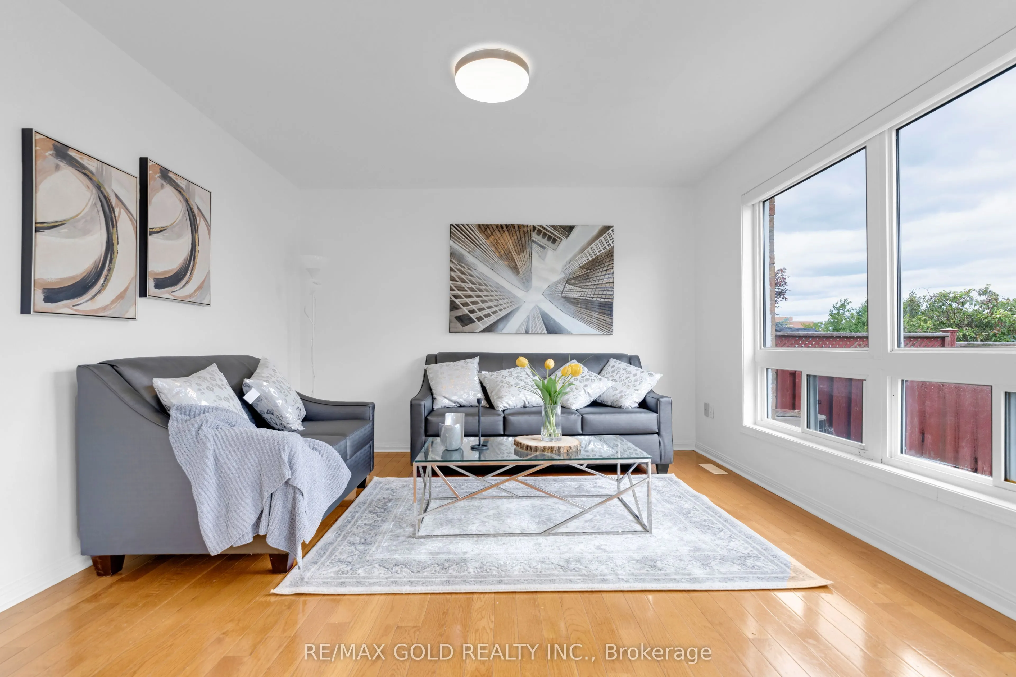 255 Brisdale Drive