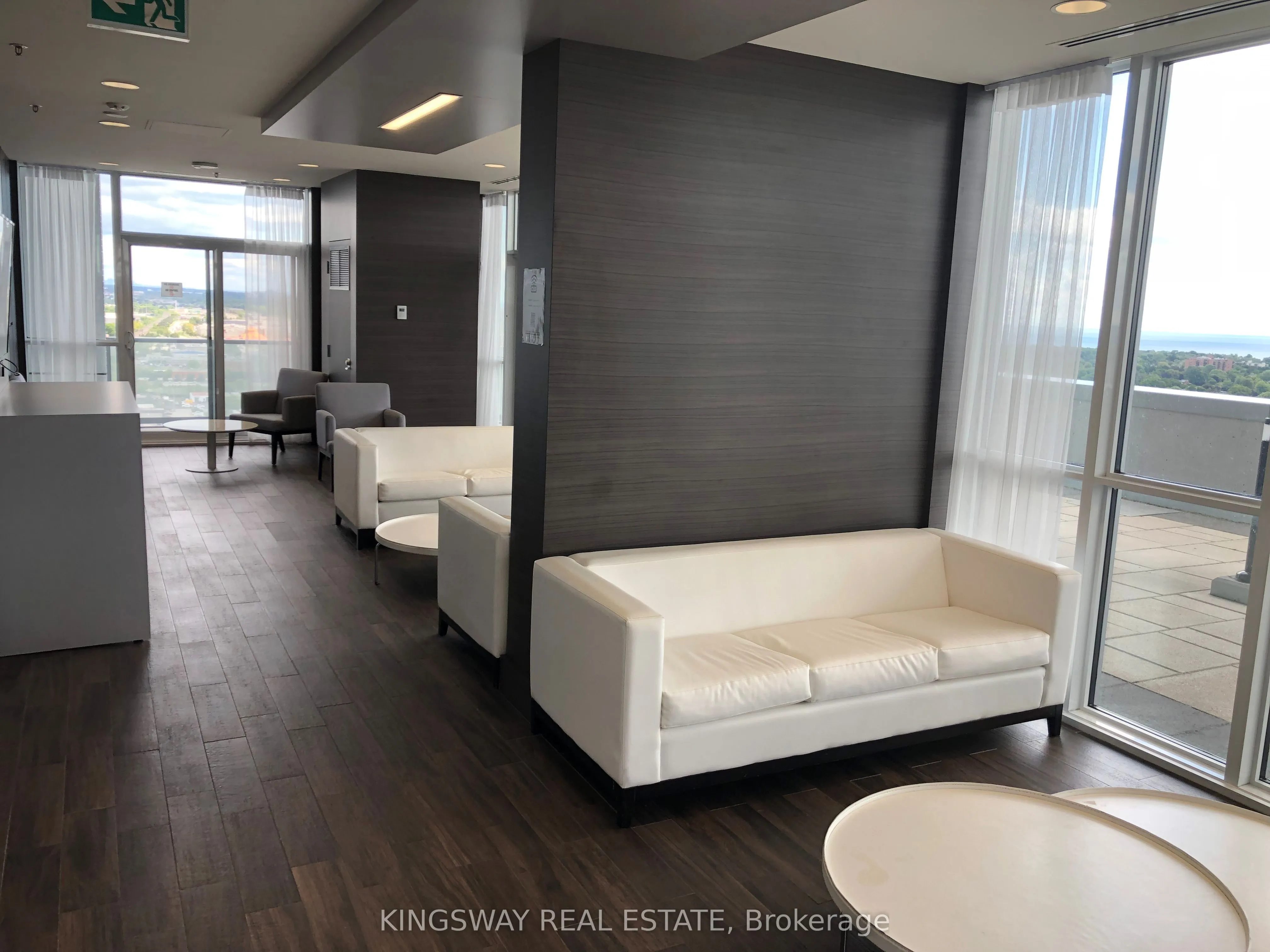 2087 Fairview Street, #1808