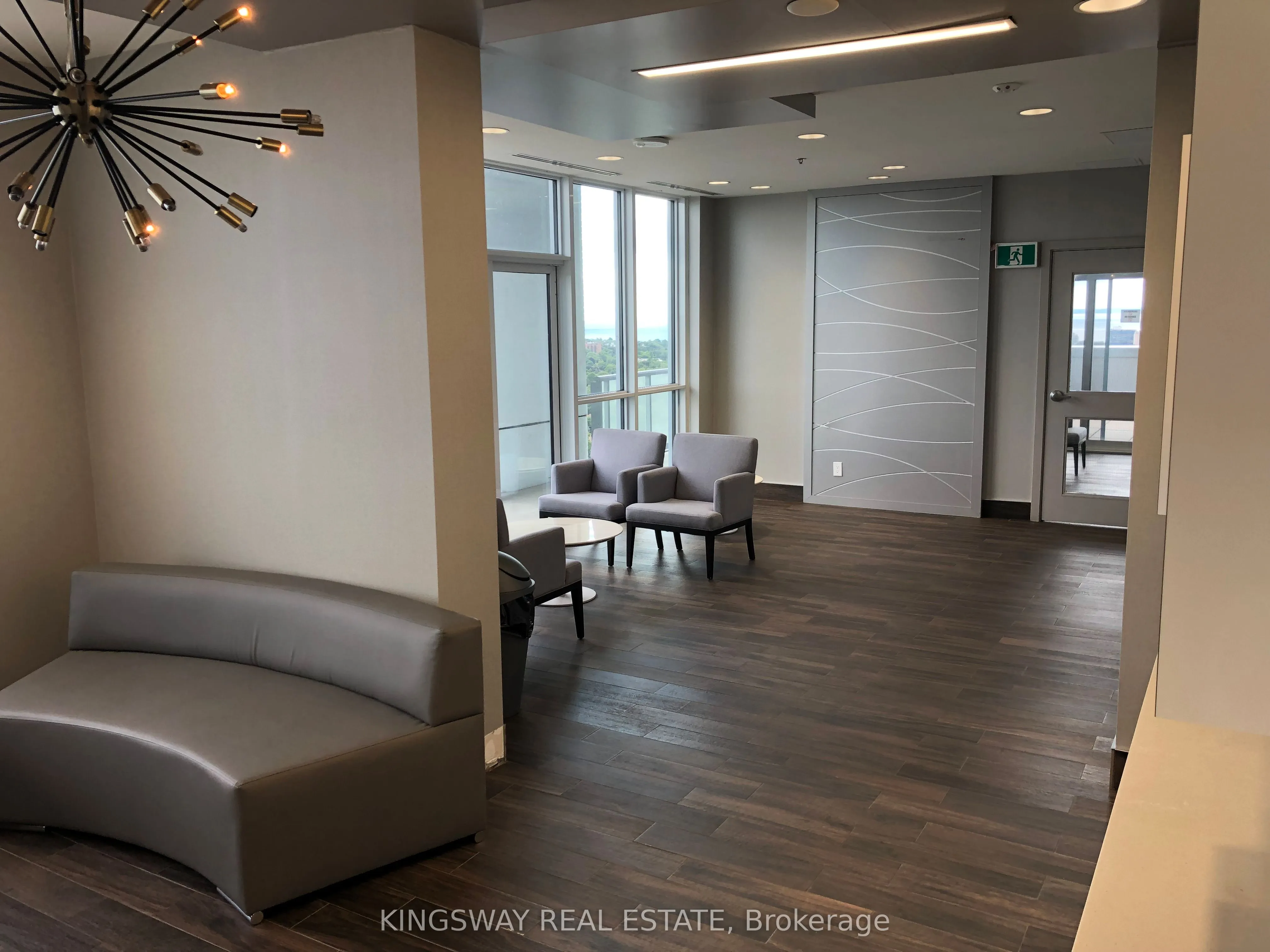 2087 Fairview Street, #1808
