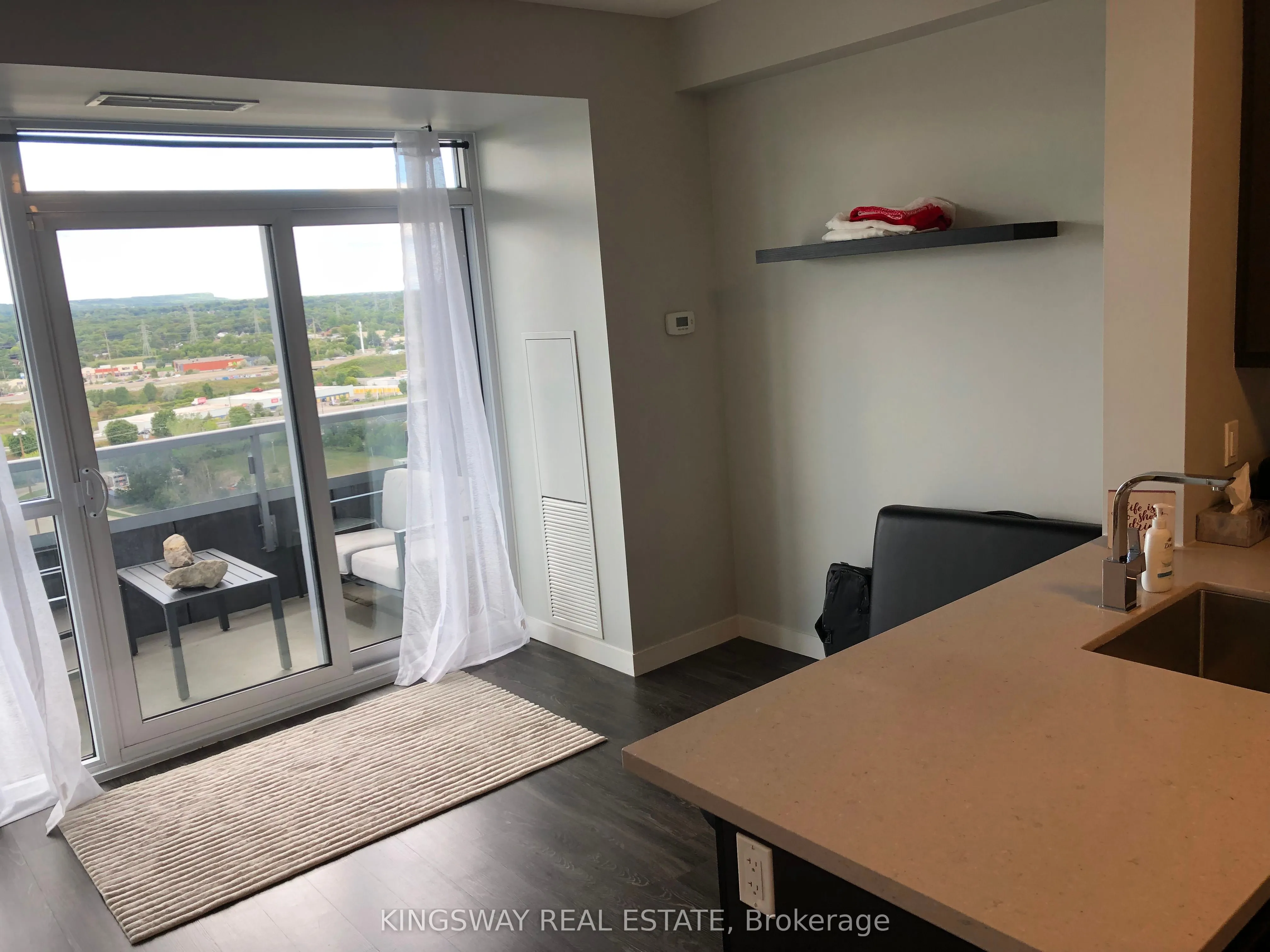 2087 Fairview Street, #1808