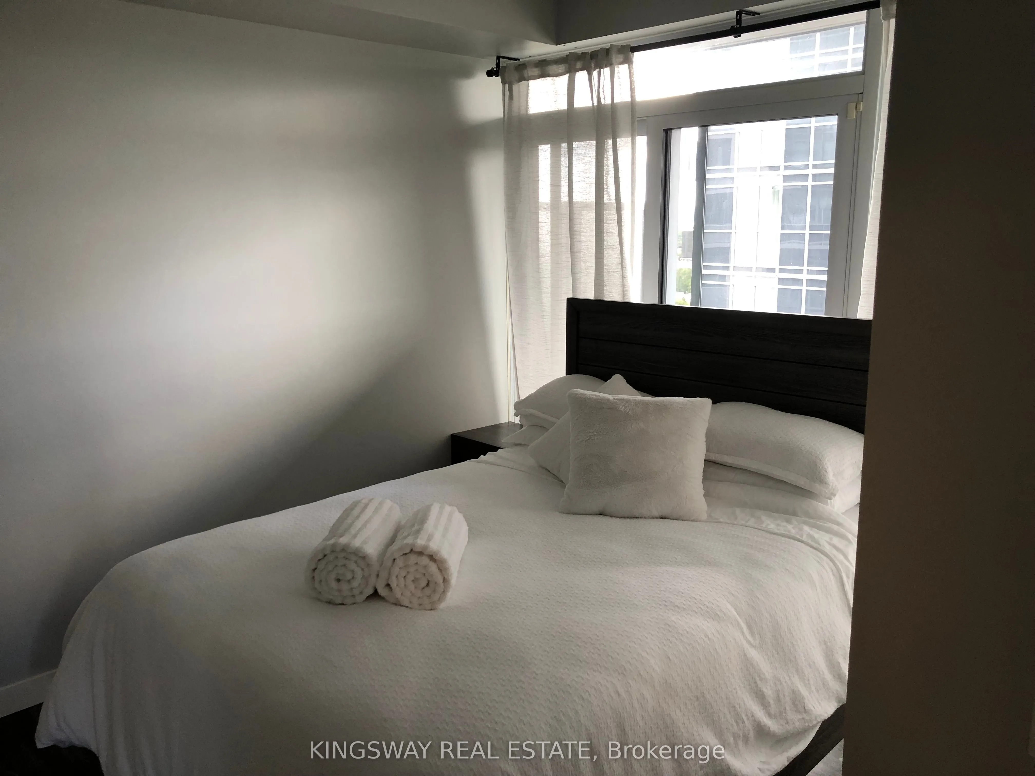 2087 Fairview Street, #1808