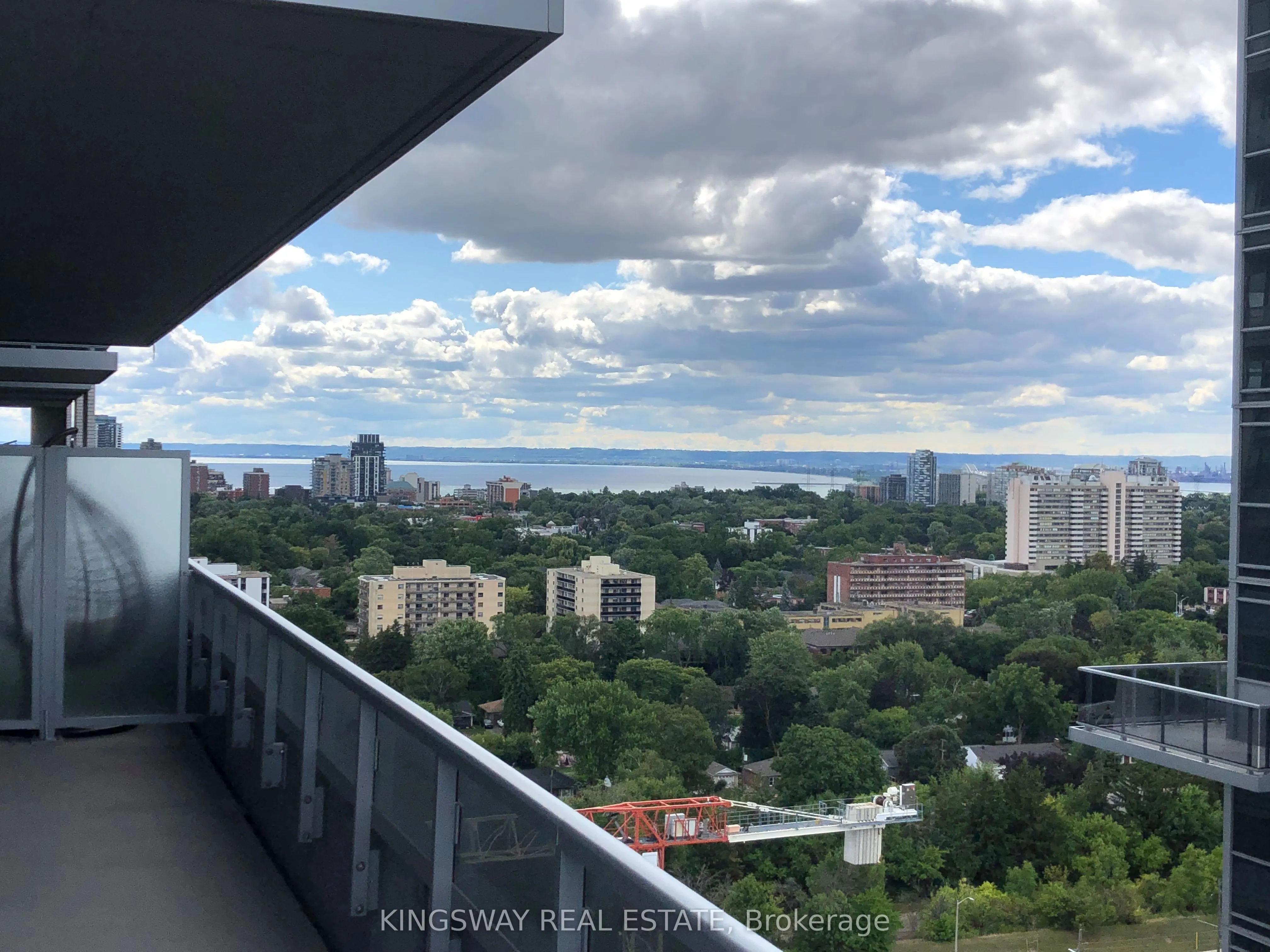 2087 Fairview Street, #1808