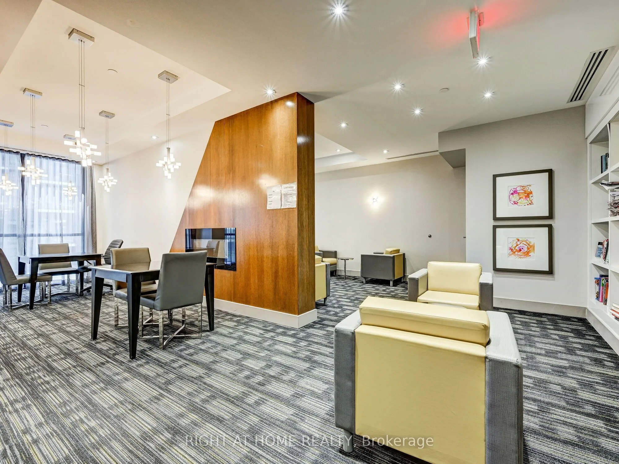 55 Eglinton Avenue W, #2001