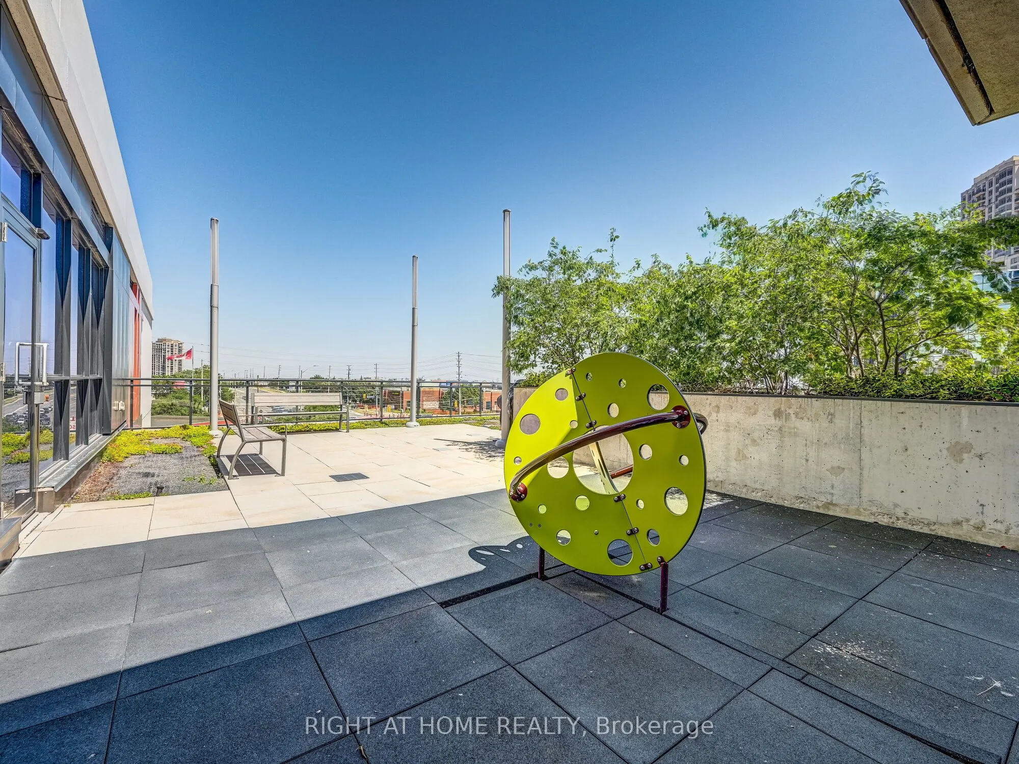 55 Eglinton Avenue W, #2001