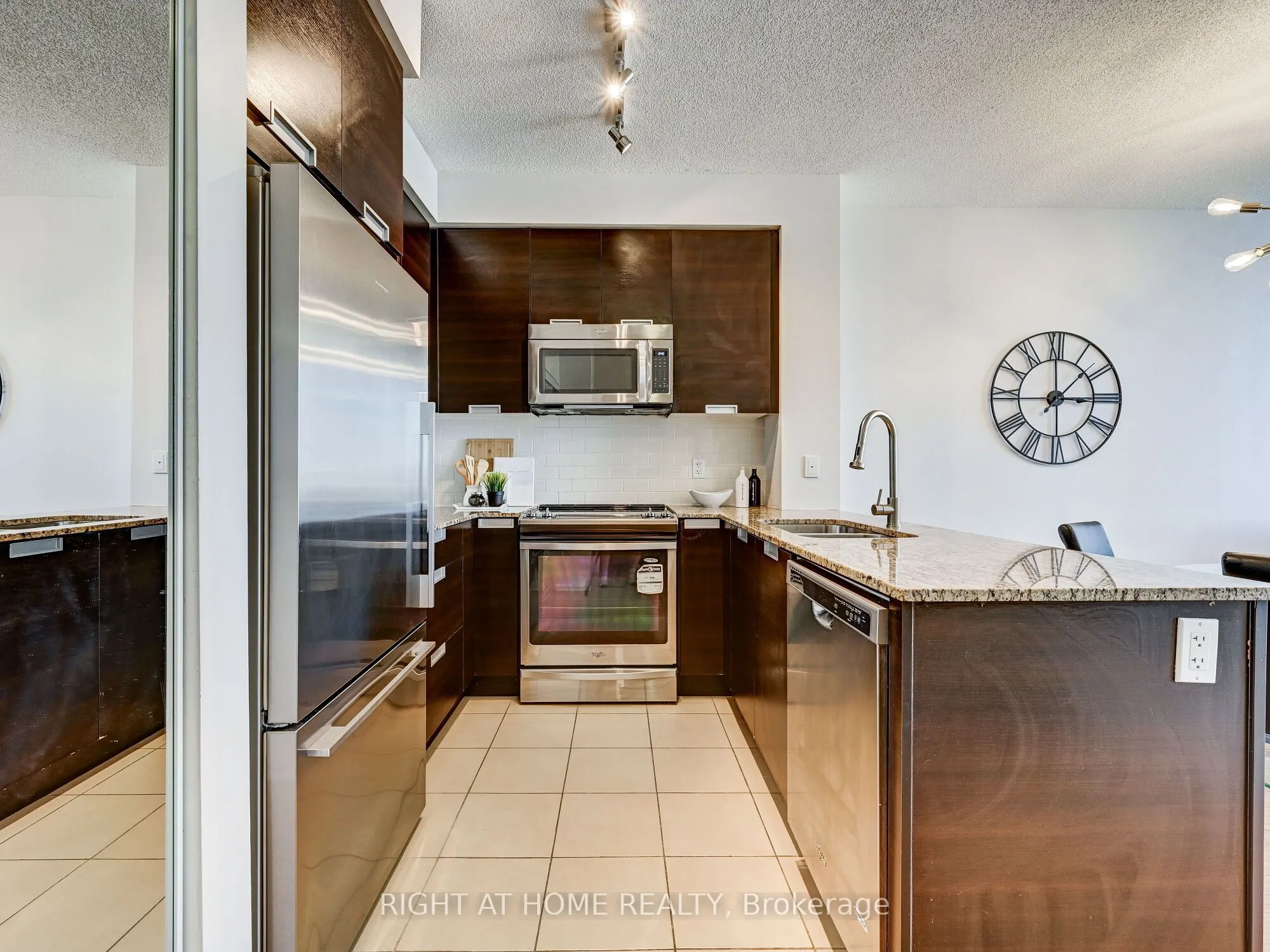 55 Eglinton Avenue W, #2001