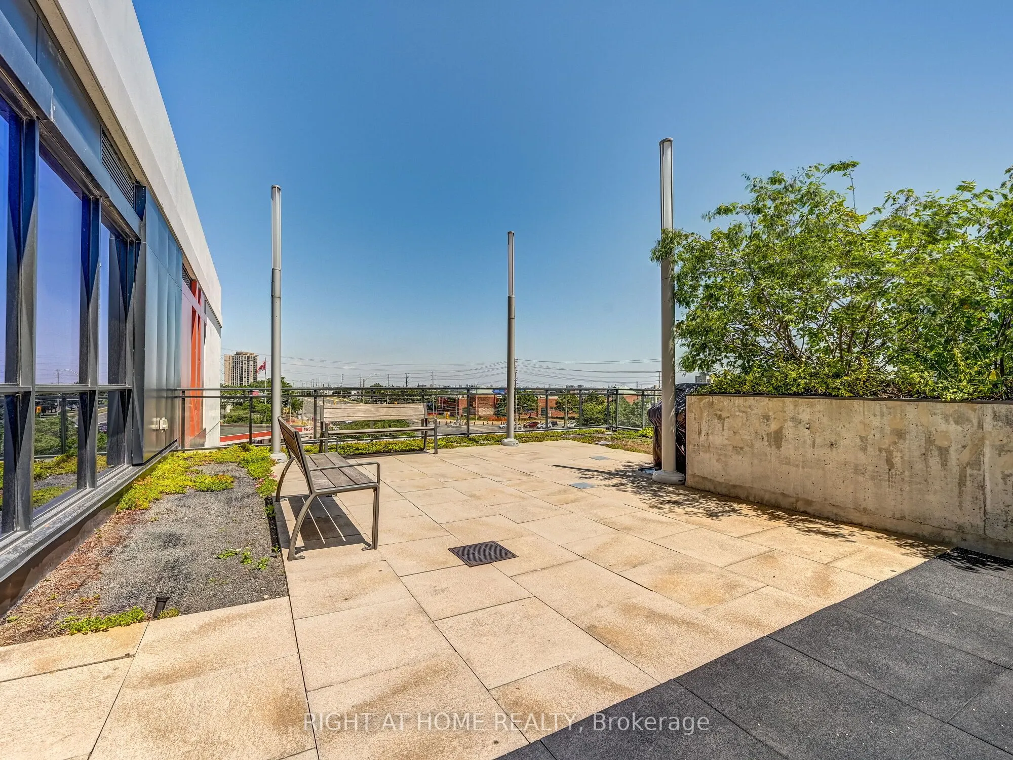 55 Eglinton Avenue W, #2001