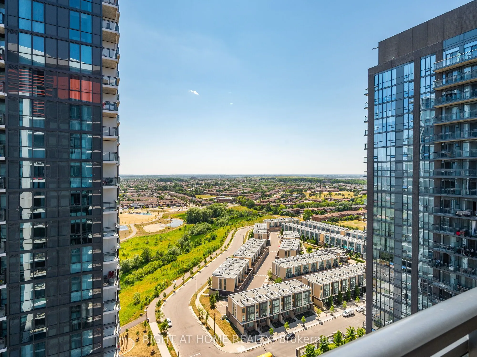 55 Eglinton Avenue W, #2001