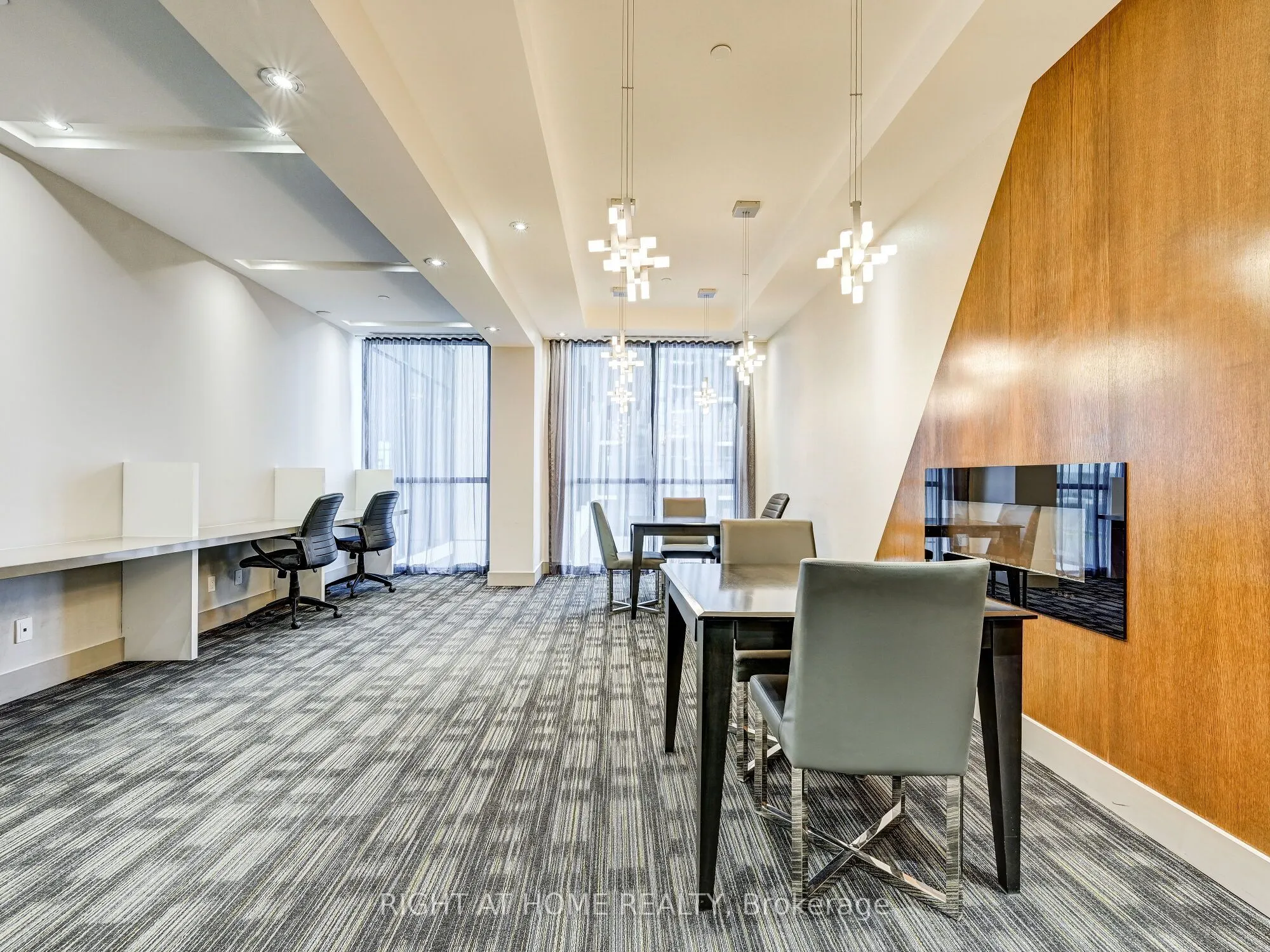 55 Eglinton Avenue W, #2001