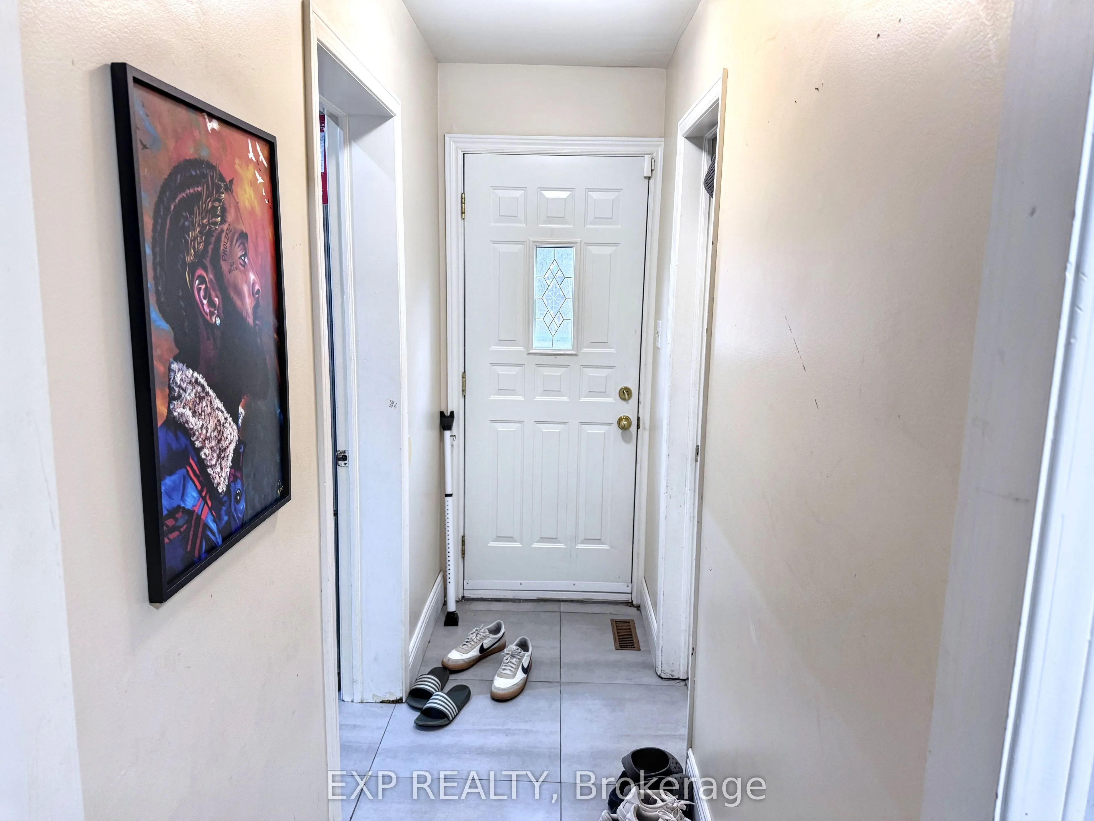 28 Poinsettia Place