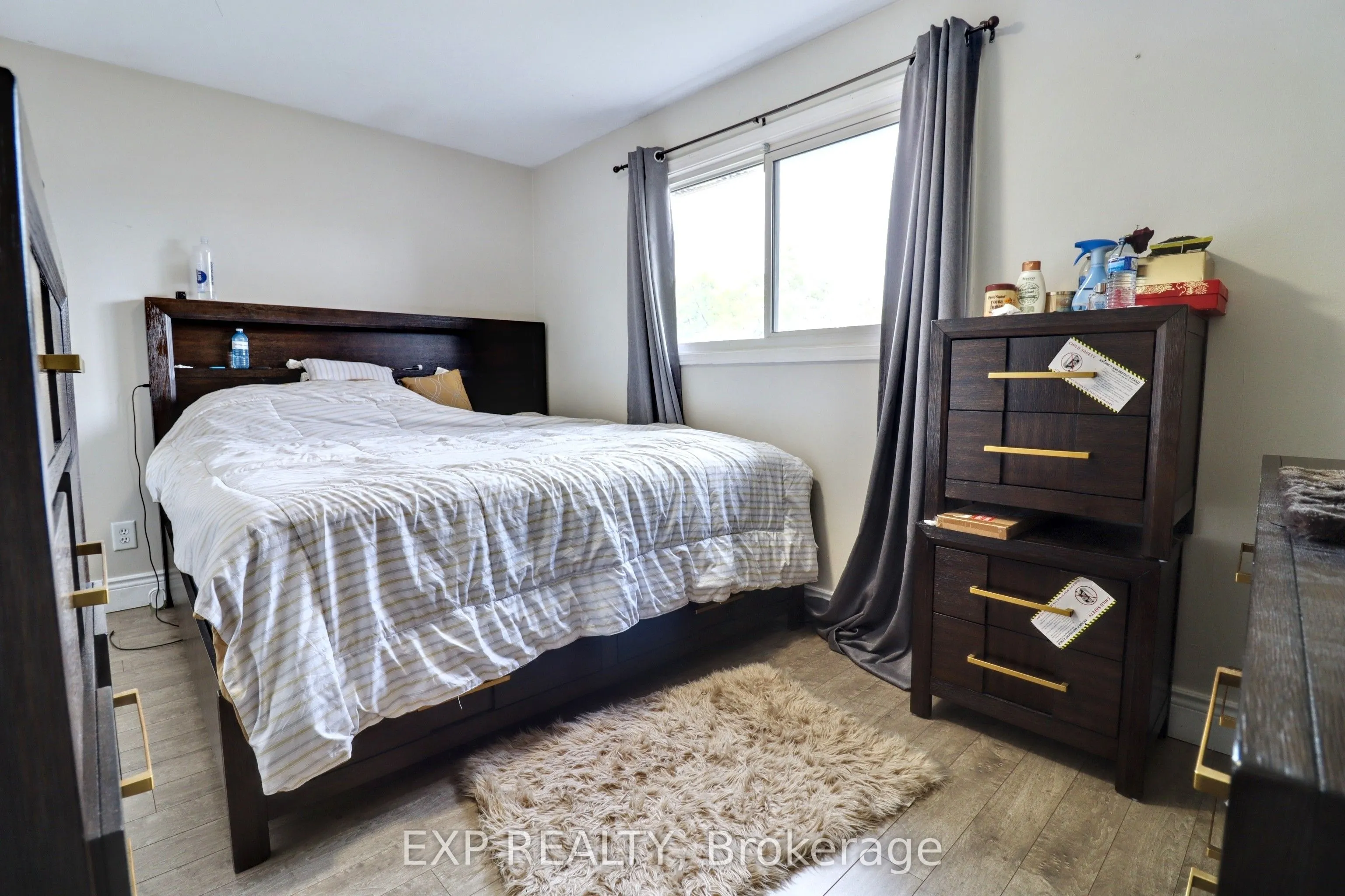 28 Poinsettia Place