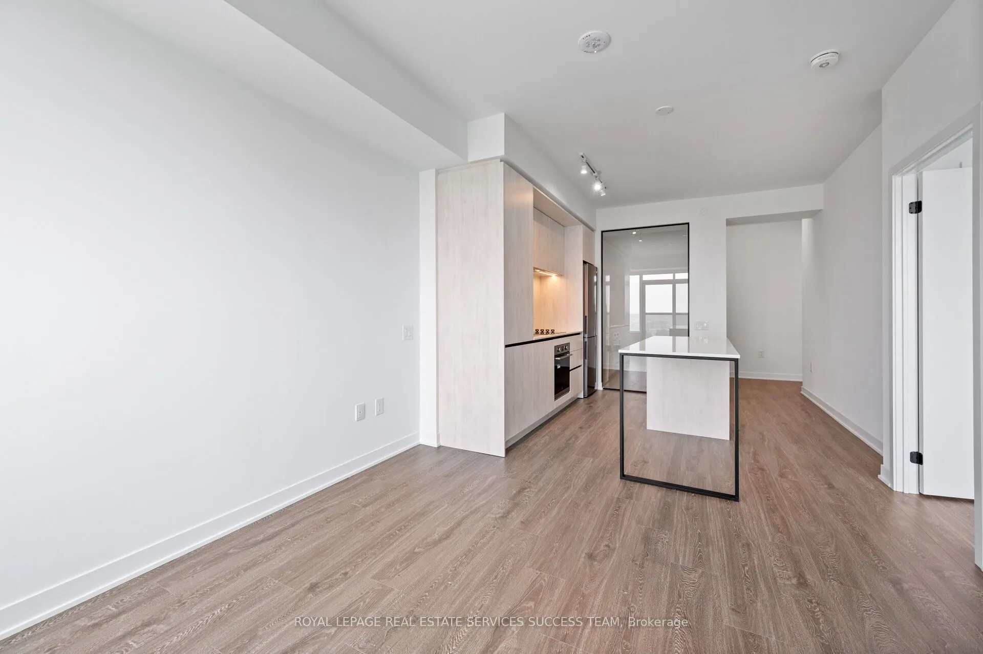 2495 Eglinton Avenue W, #1