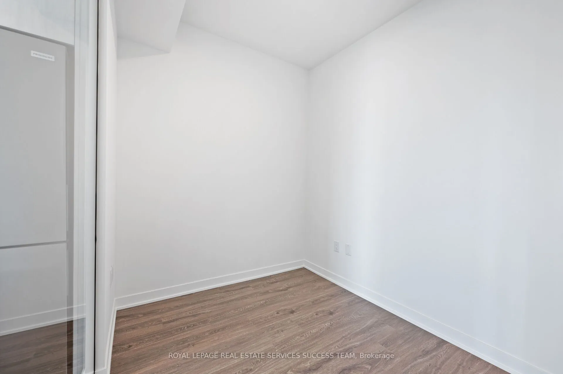 2495 Eglinton Avenue W, #1