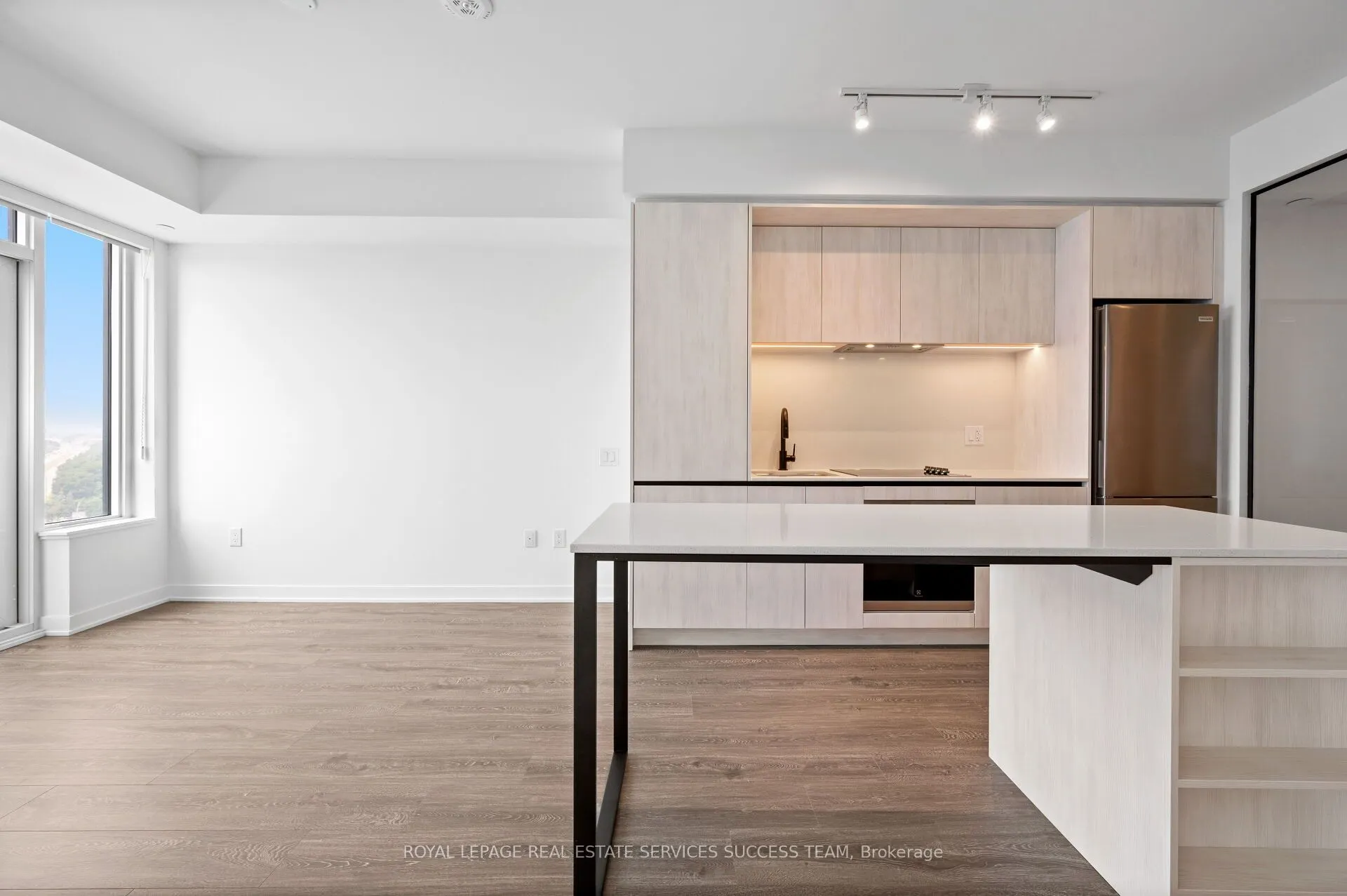 2495 Eglinton Avenue W, #1