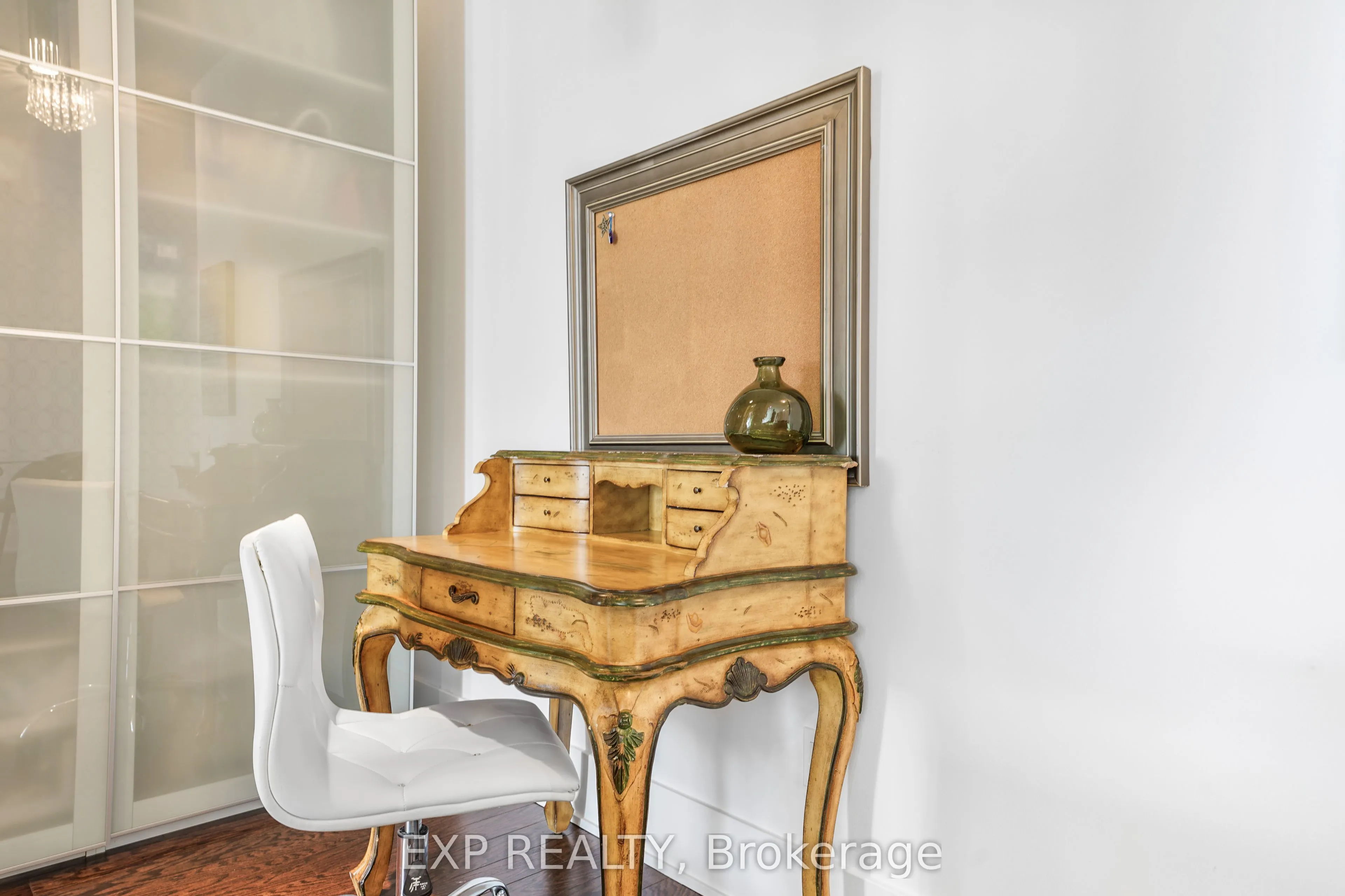 103 The Queensway Avenue, #2913