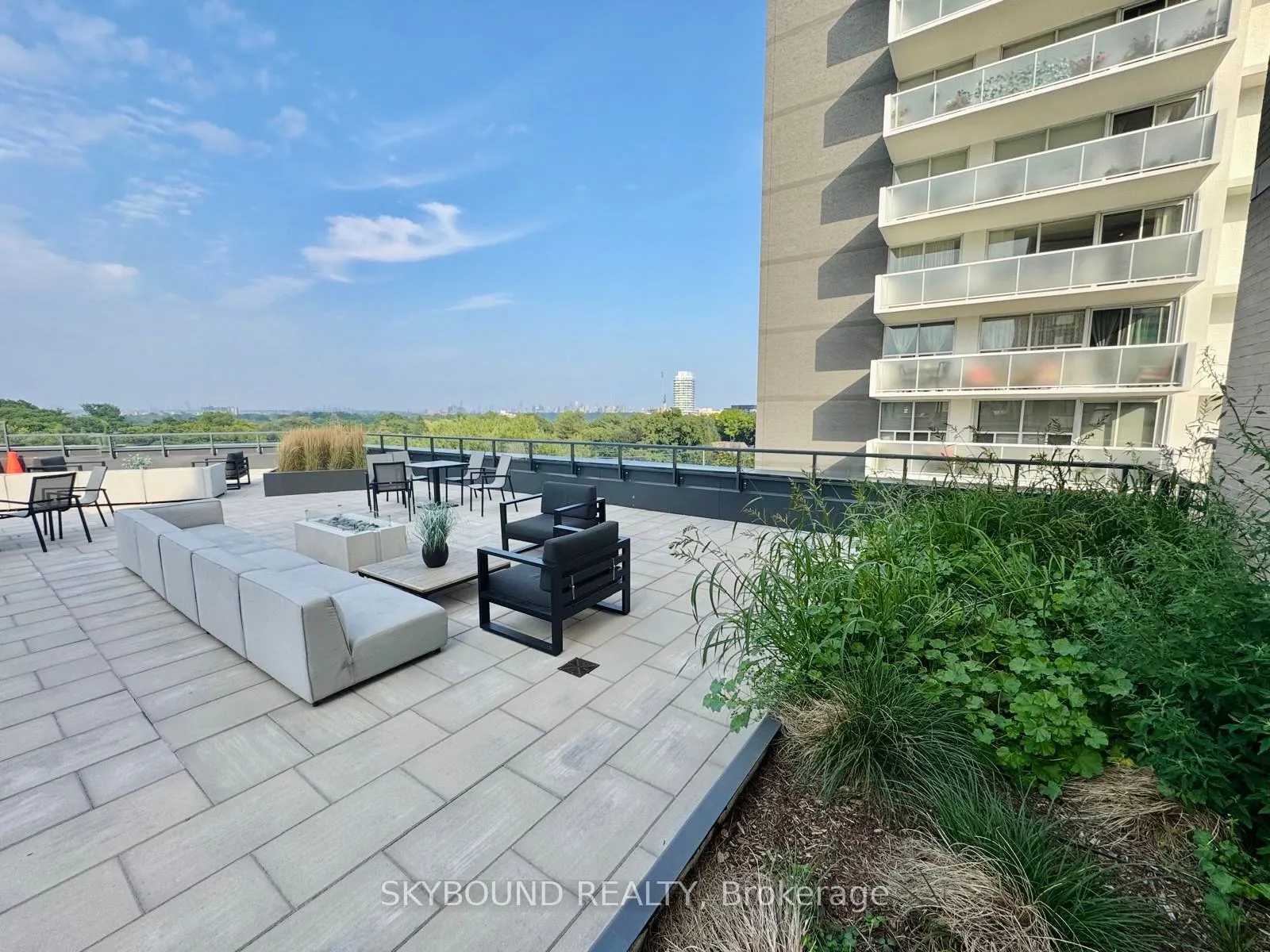 293 The Kingsway, #Unit--320