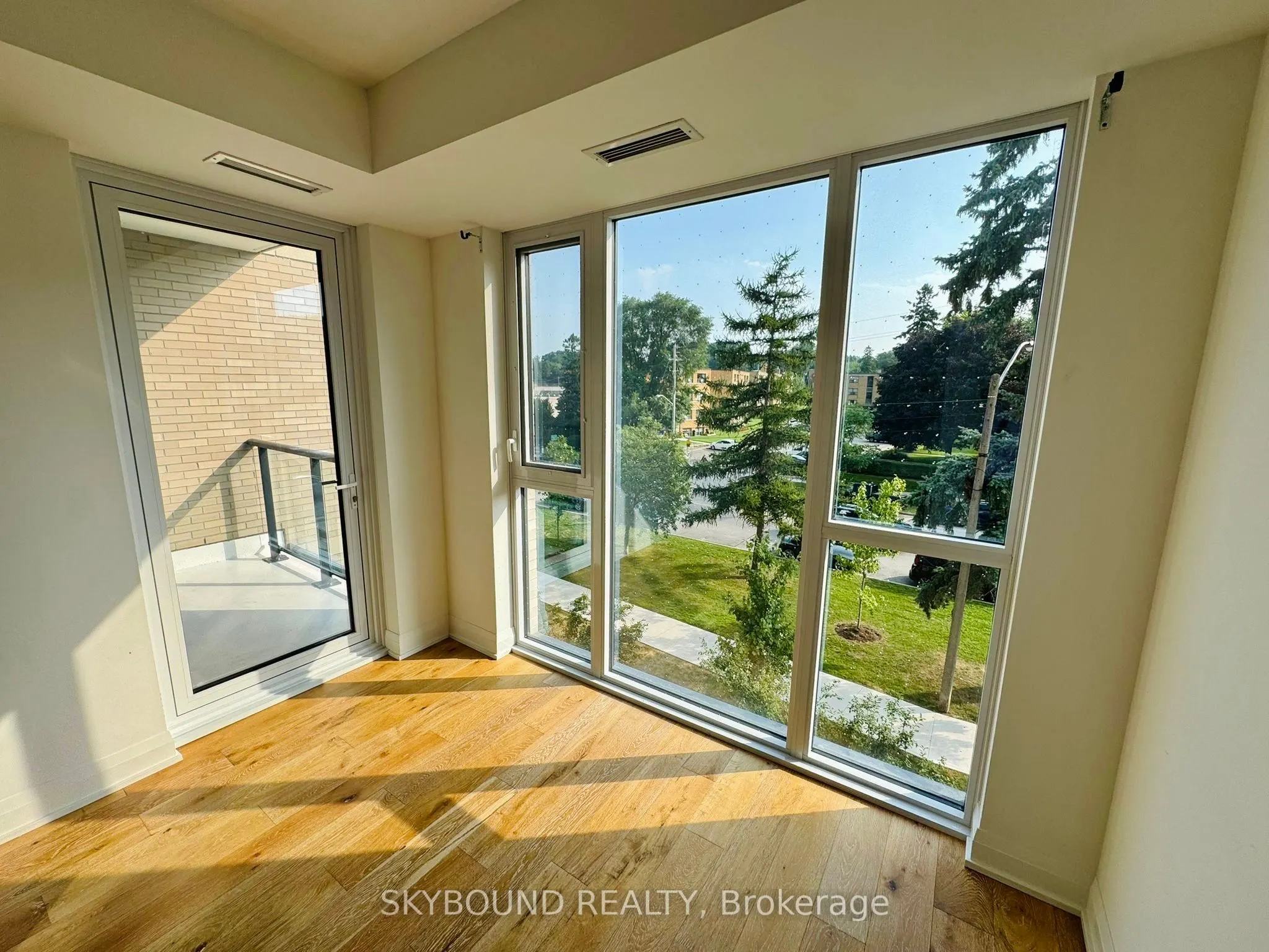 293 The Kingsway, #Unit--320