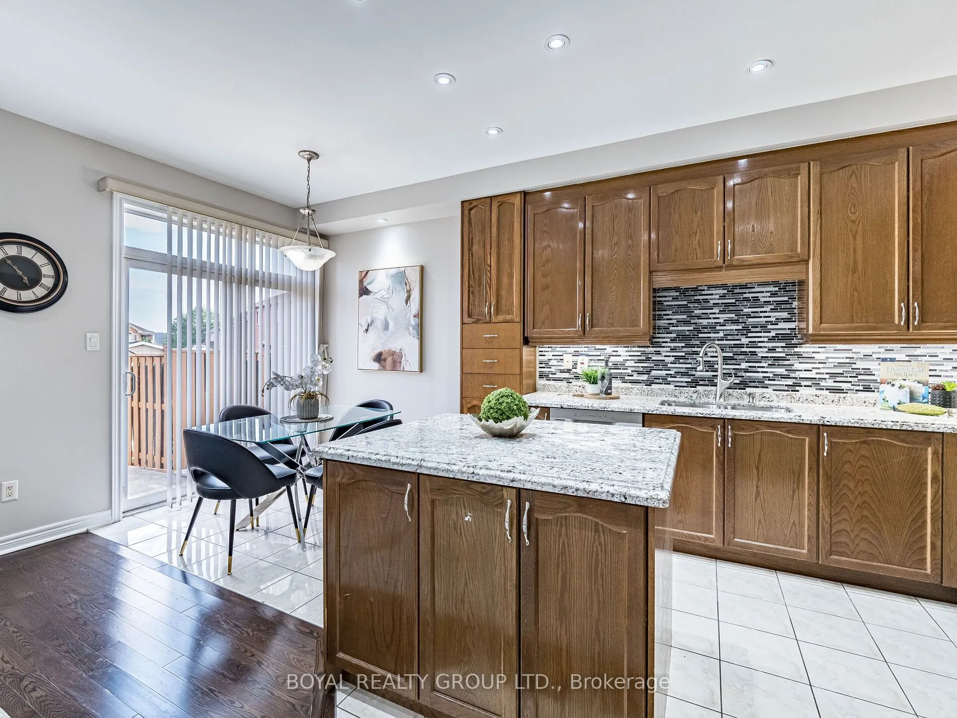 128 Rocky Point Crescent