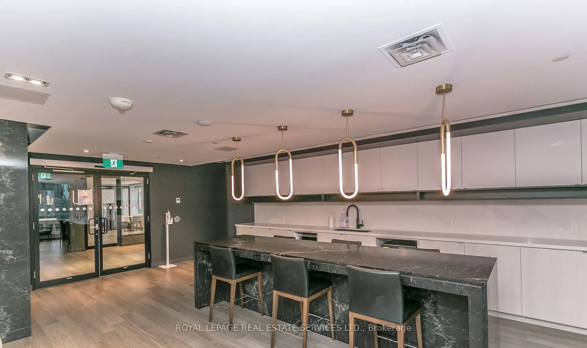 4065 Confederation Parkway, #1612
