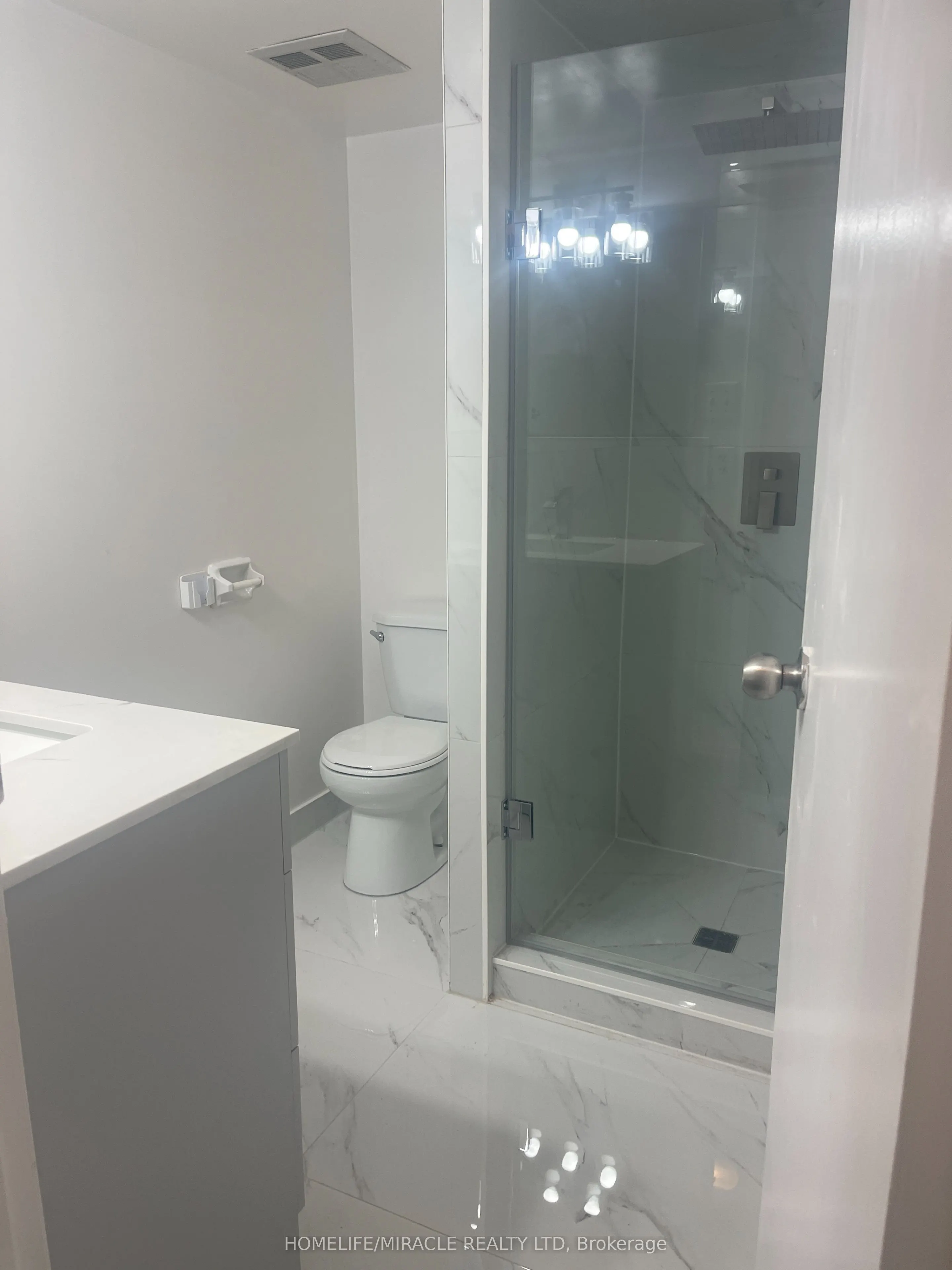 3650 Kaneff Crescent, #1708