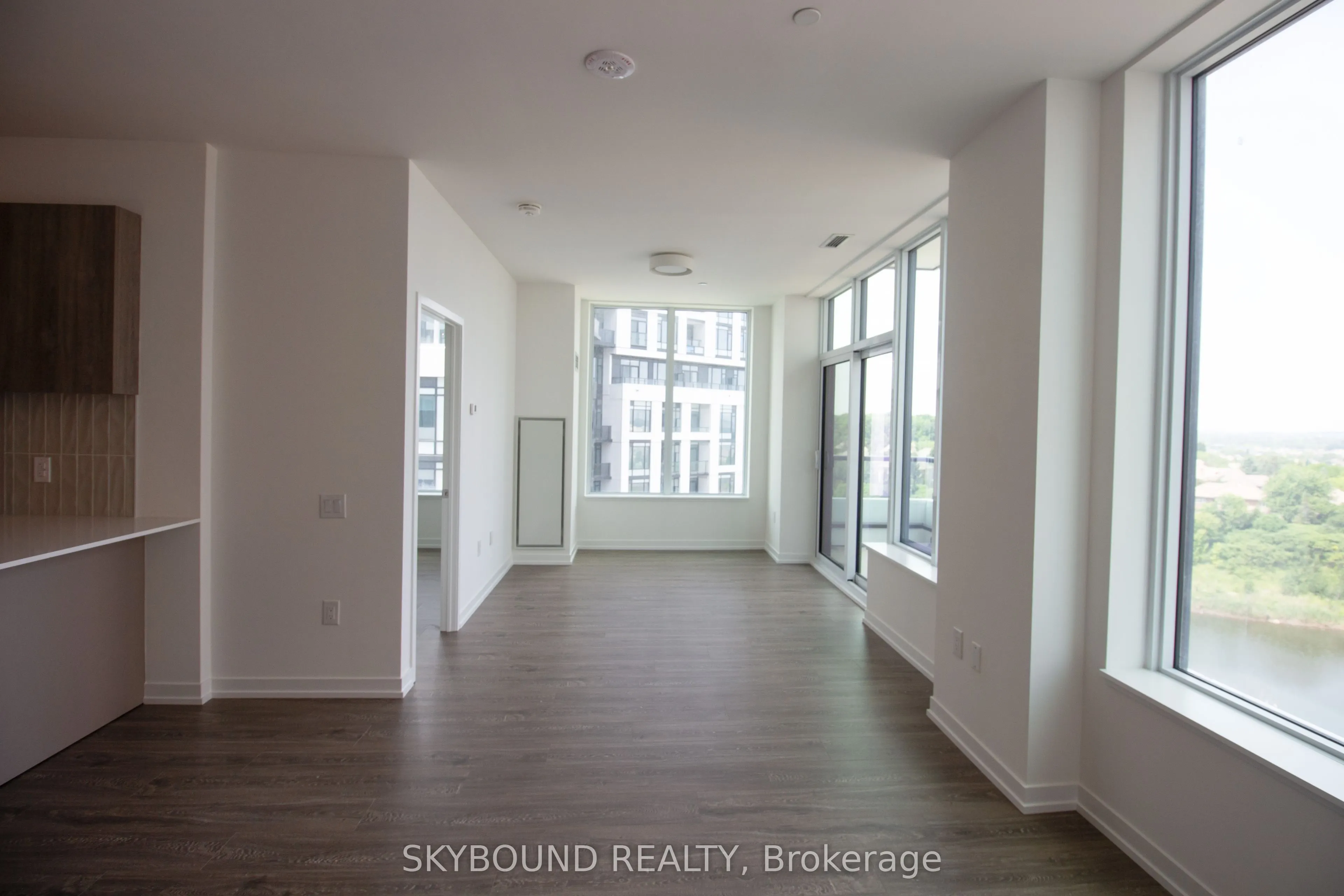 2485 Eglinton Ave West Avenue, #706