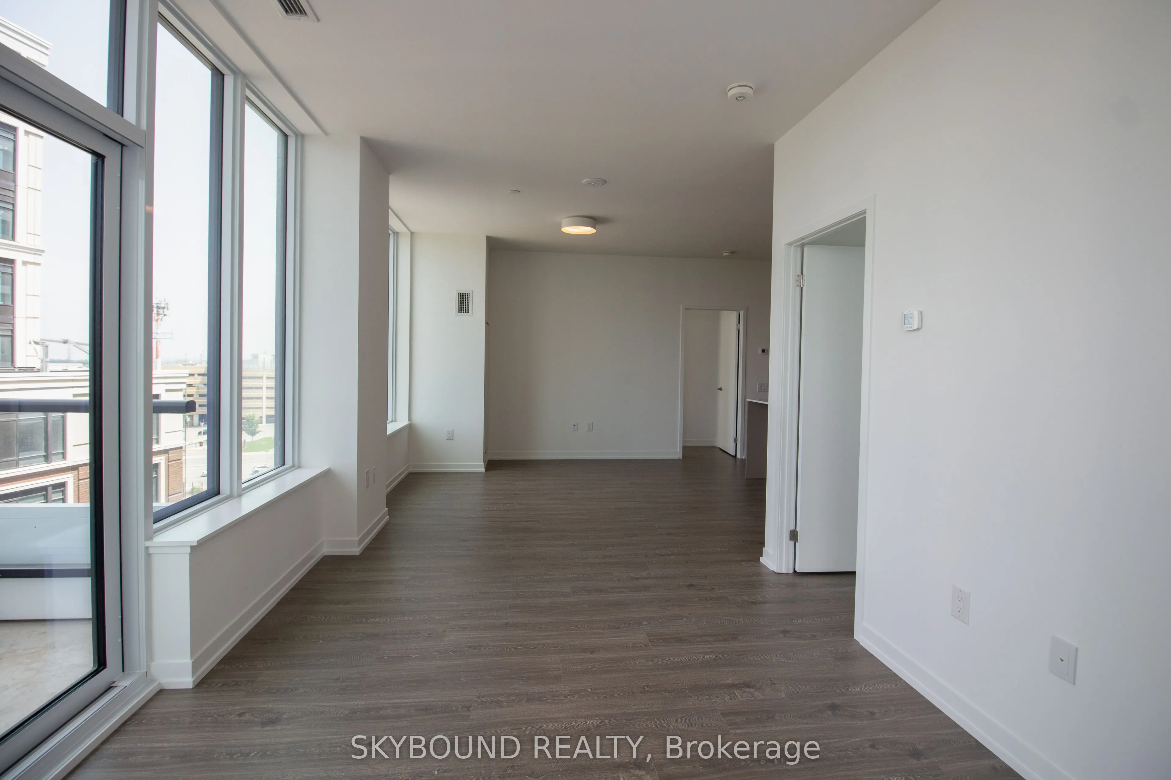 2485 Eglinton Ave West Avenue, #706