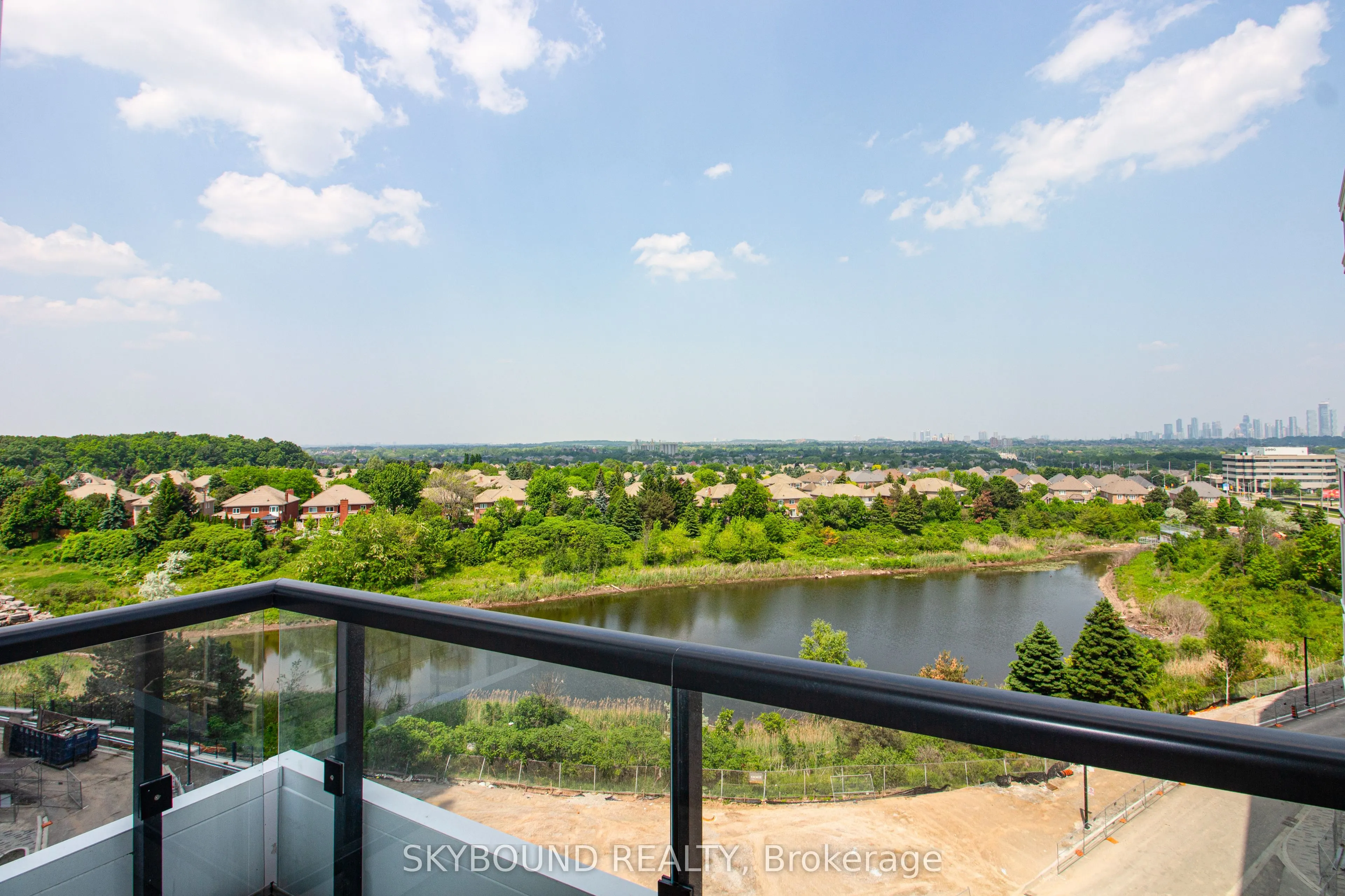 2485 Eglinton Ave West Avenue, #706