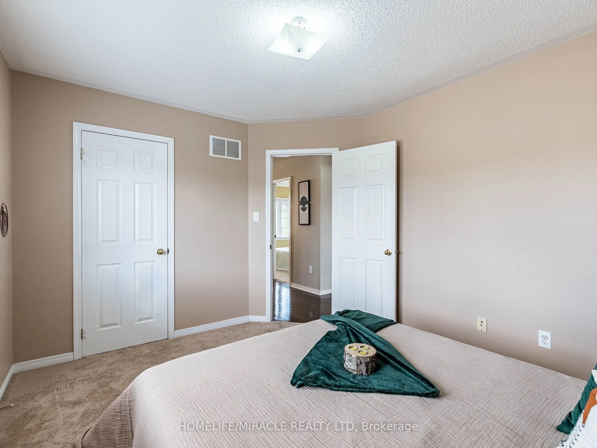 1 Kettlewell Crescent