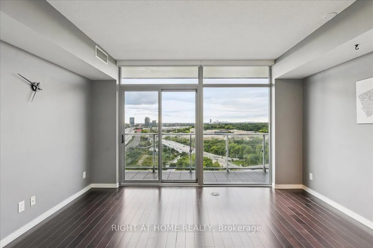 105 The Queensway, #1607