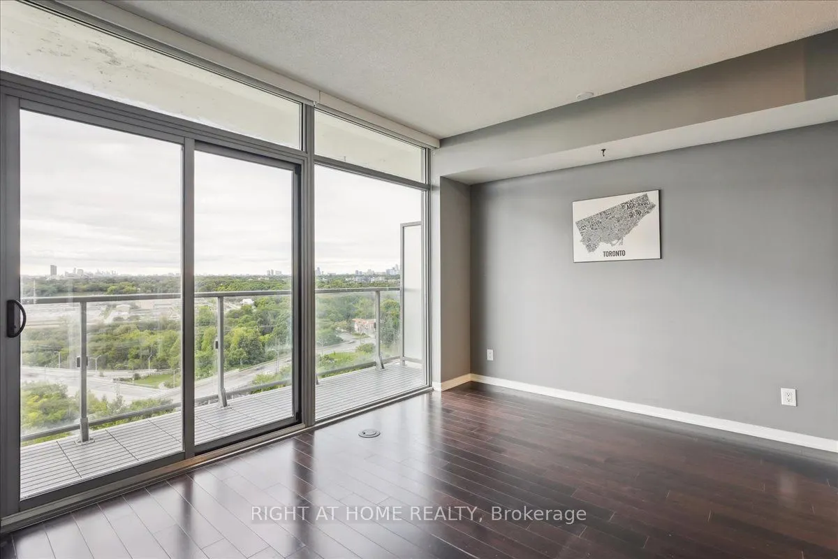 105 The Queensway, #1607