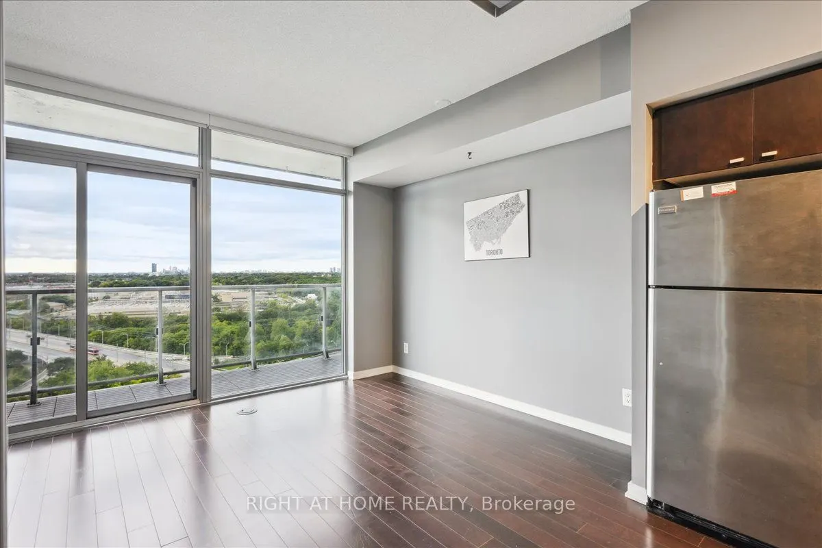 105 The Queensway, #1607