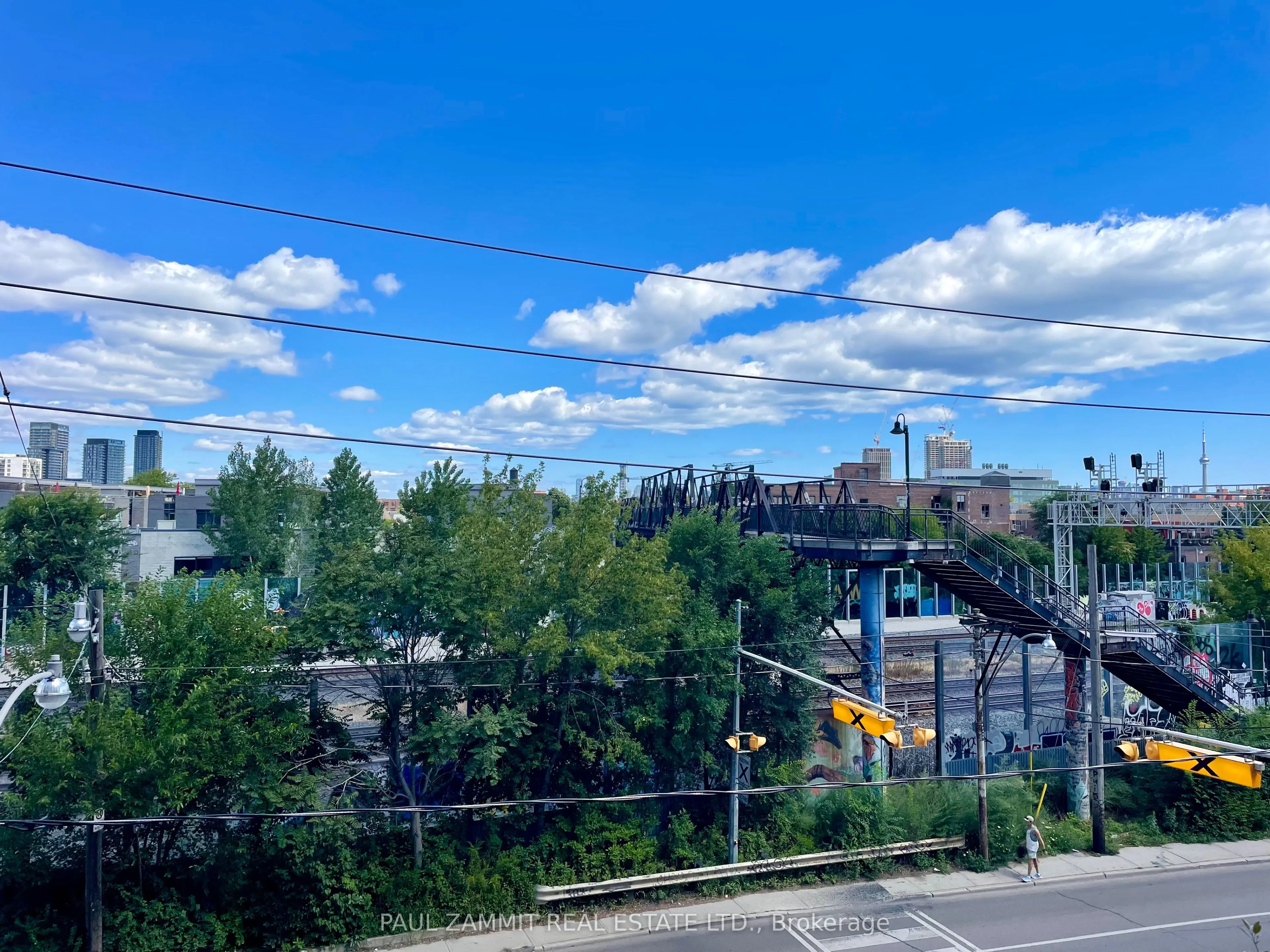 2495 Dundas Street W, #409
