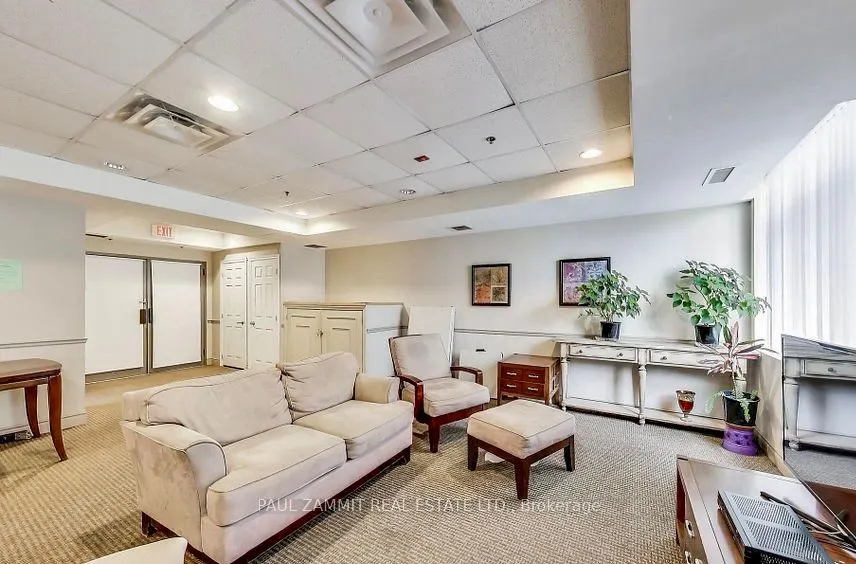 2495 Dundas Street W, #409