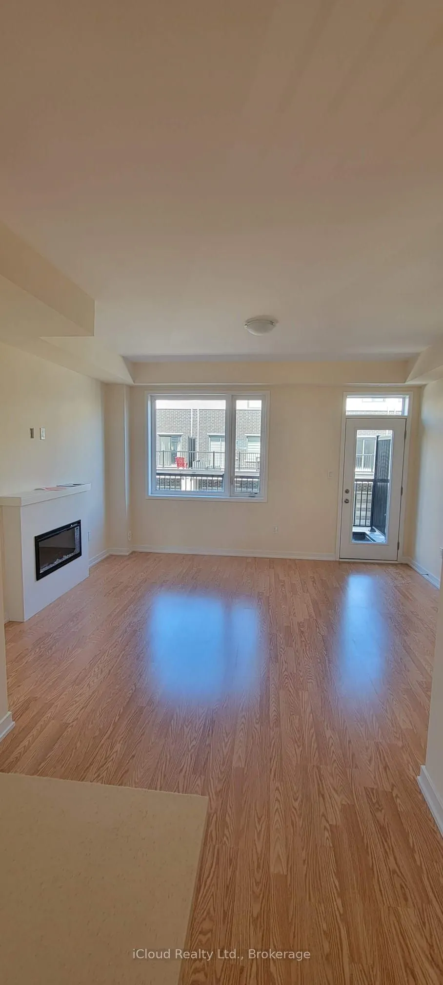 8 Lambert Lane