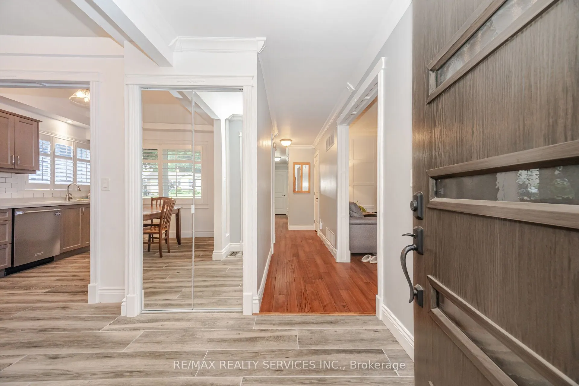 234 Elizabeth Street S