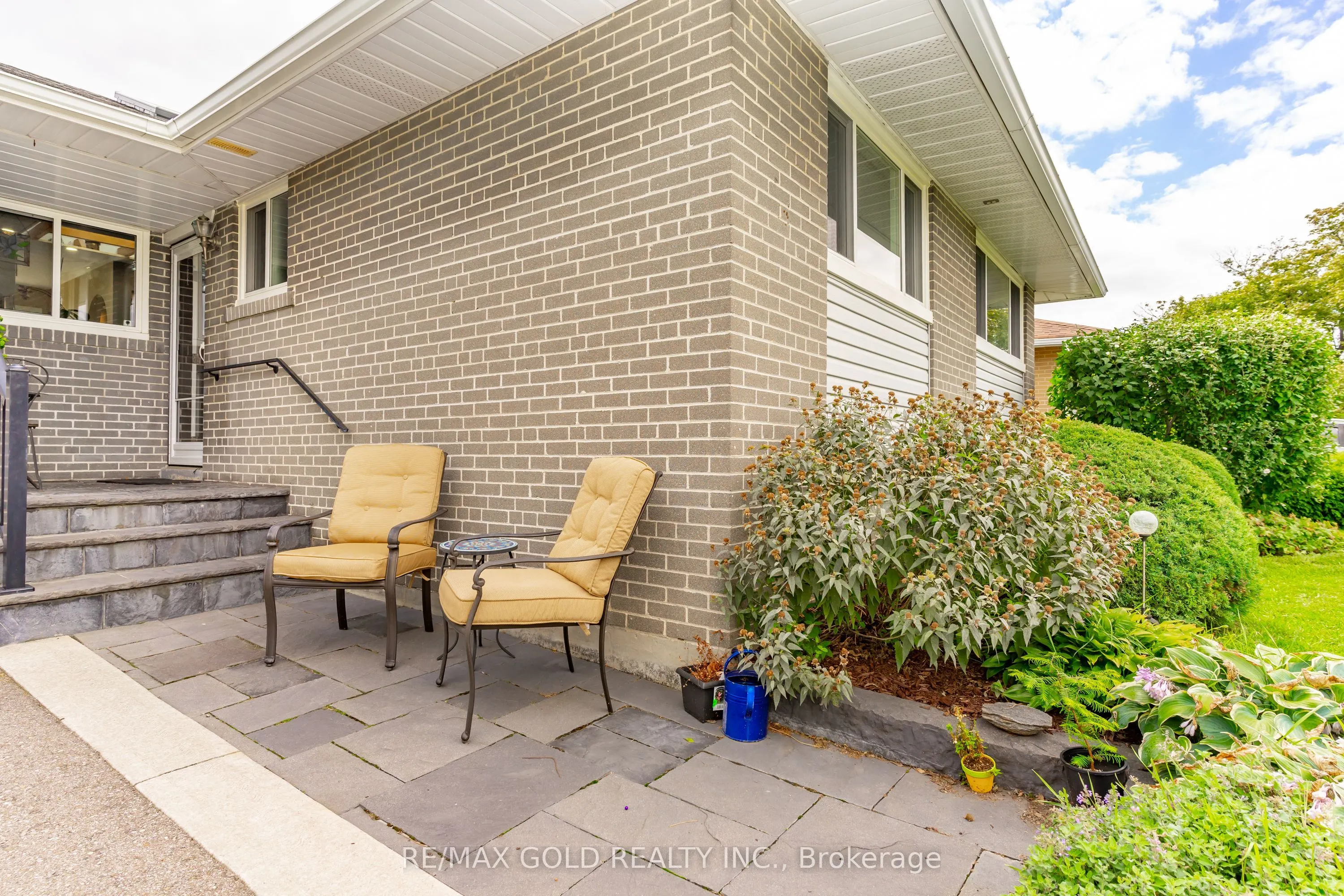 36 Alderbury Crescent