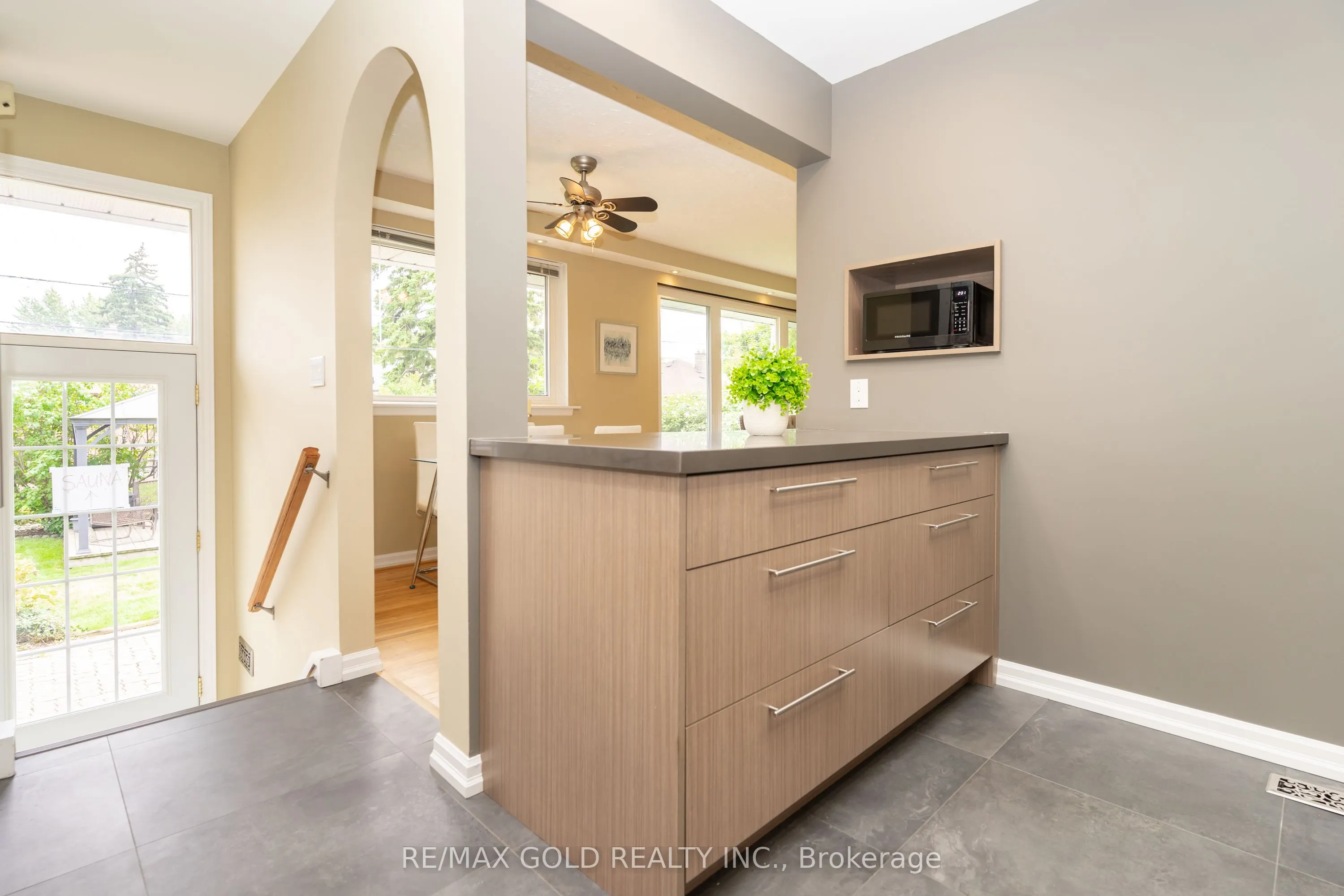 36 Alderbury Crescent