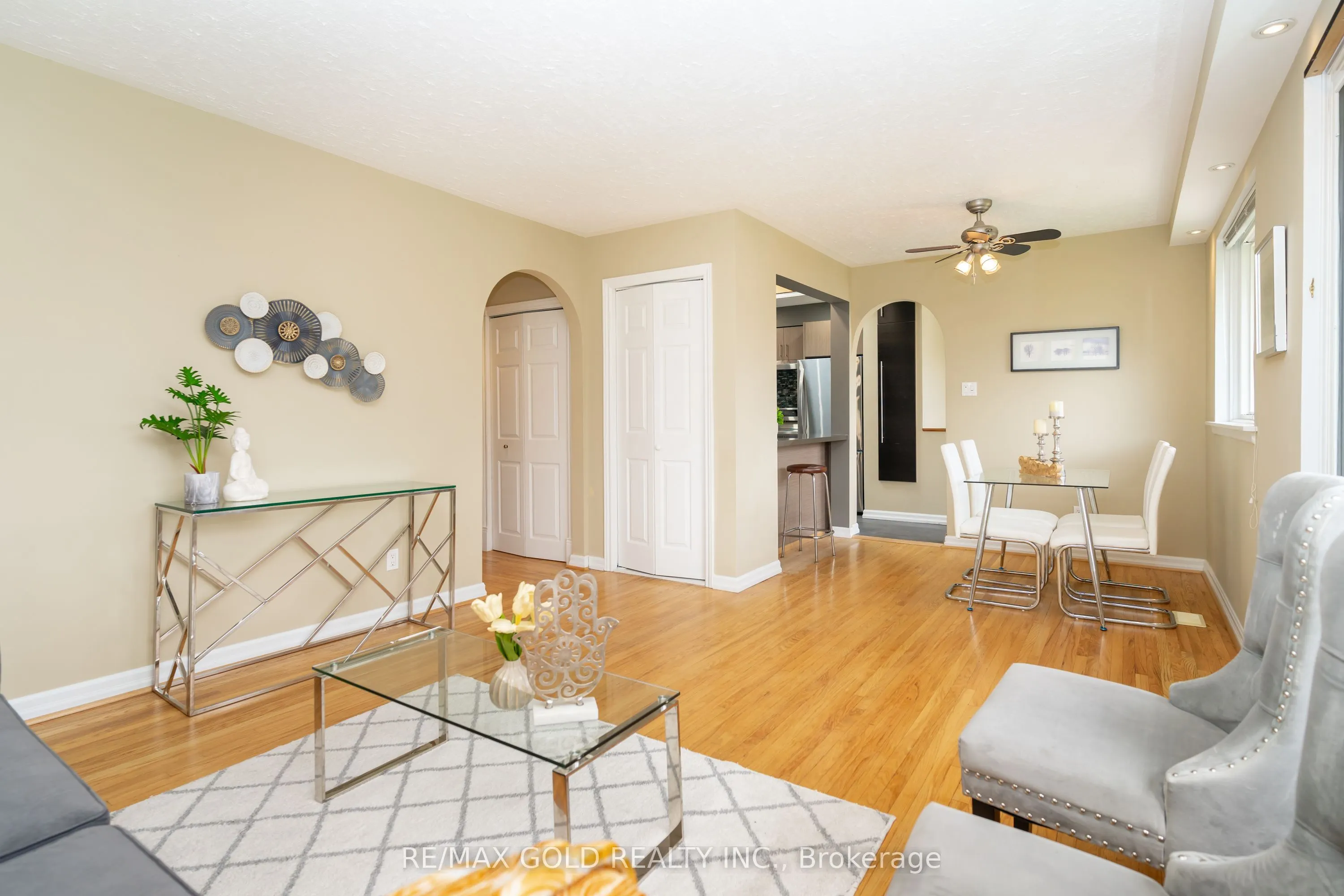 36 Alderbury Crescent